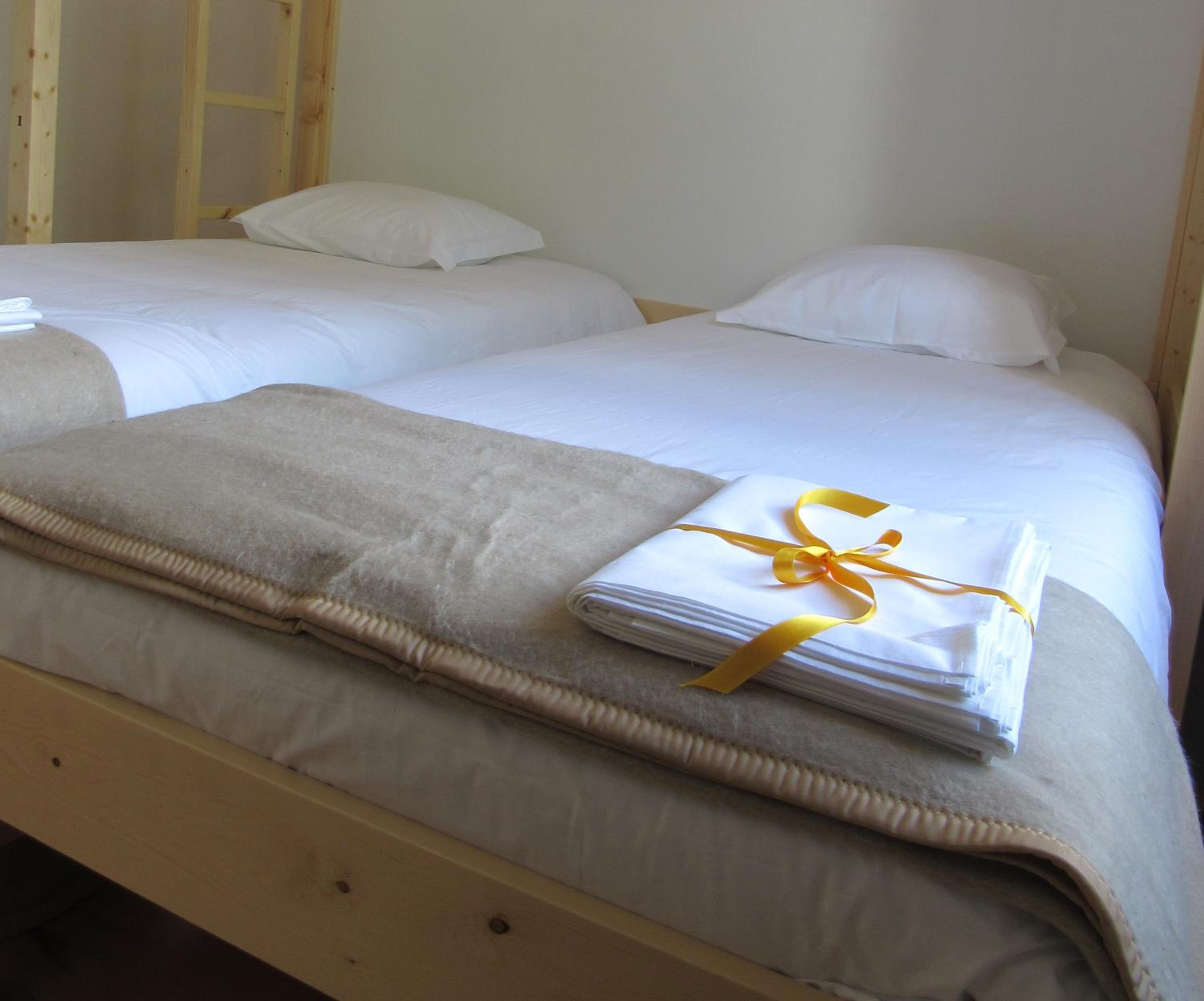 Double or Twin Room with Shared Bathroom photo 2