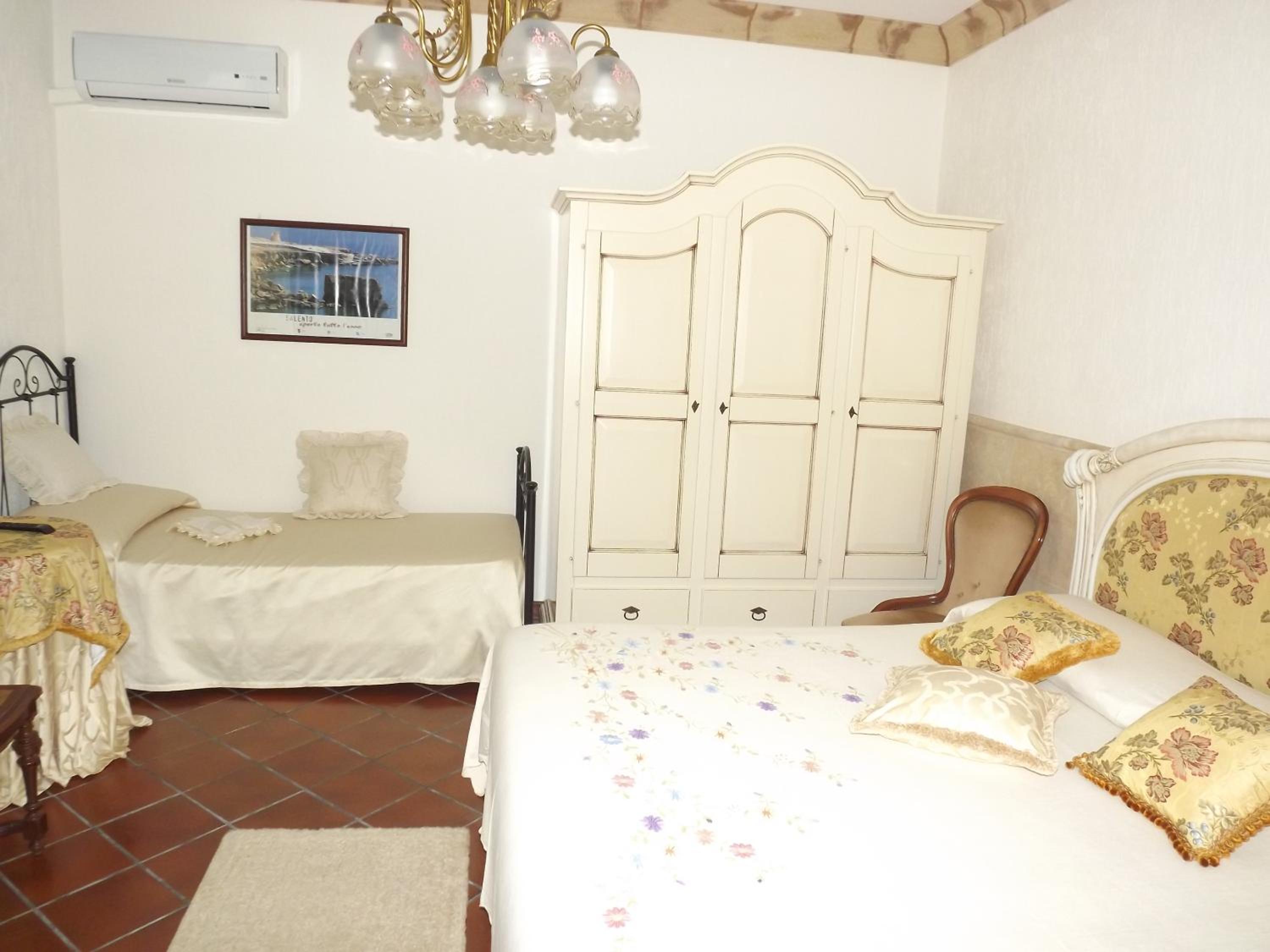 Triple Room with Bathroom