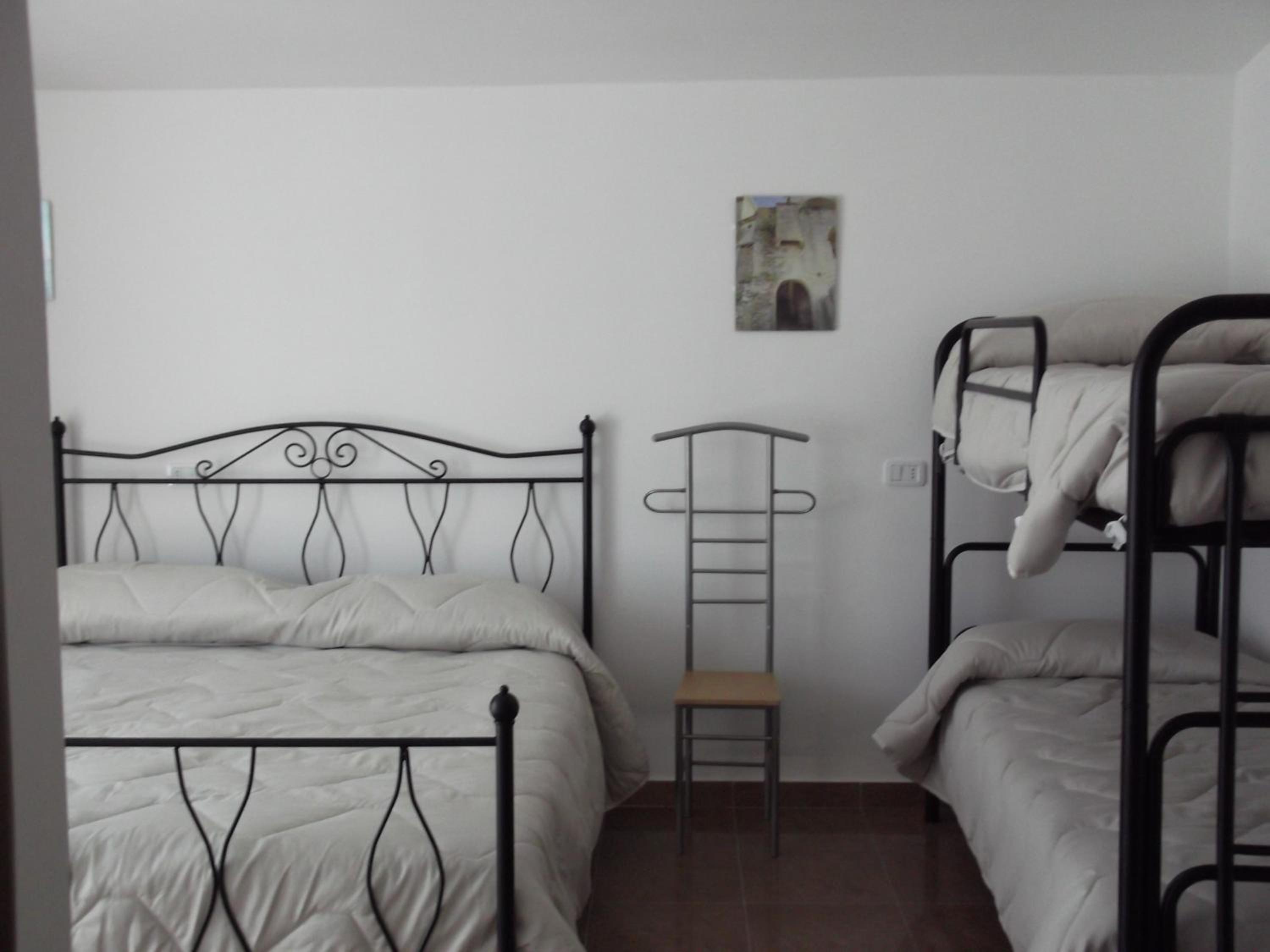 Small Double or Twin Room photo 1