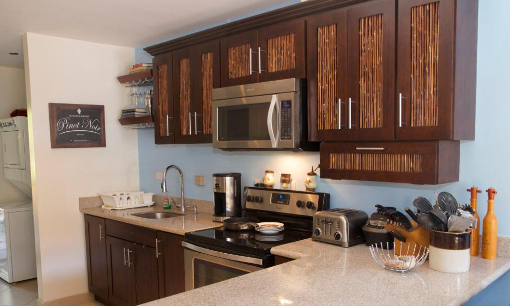 Three-Bedroom Villa (6 Adults) photo 3
