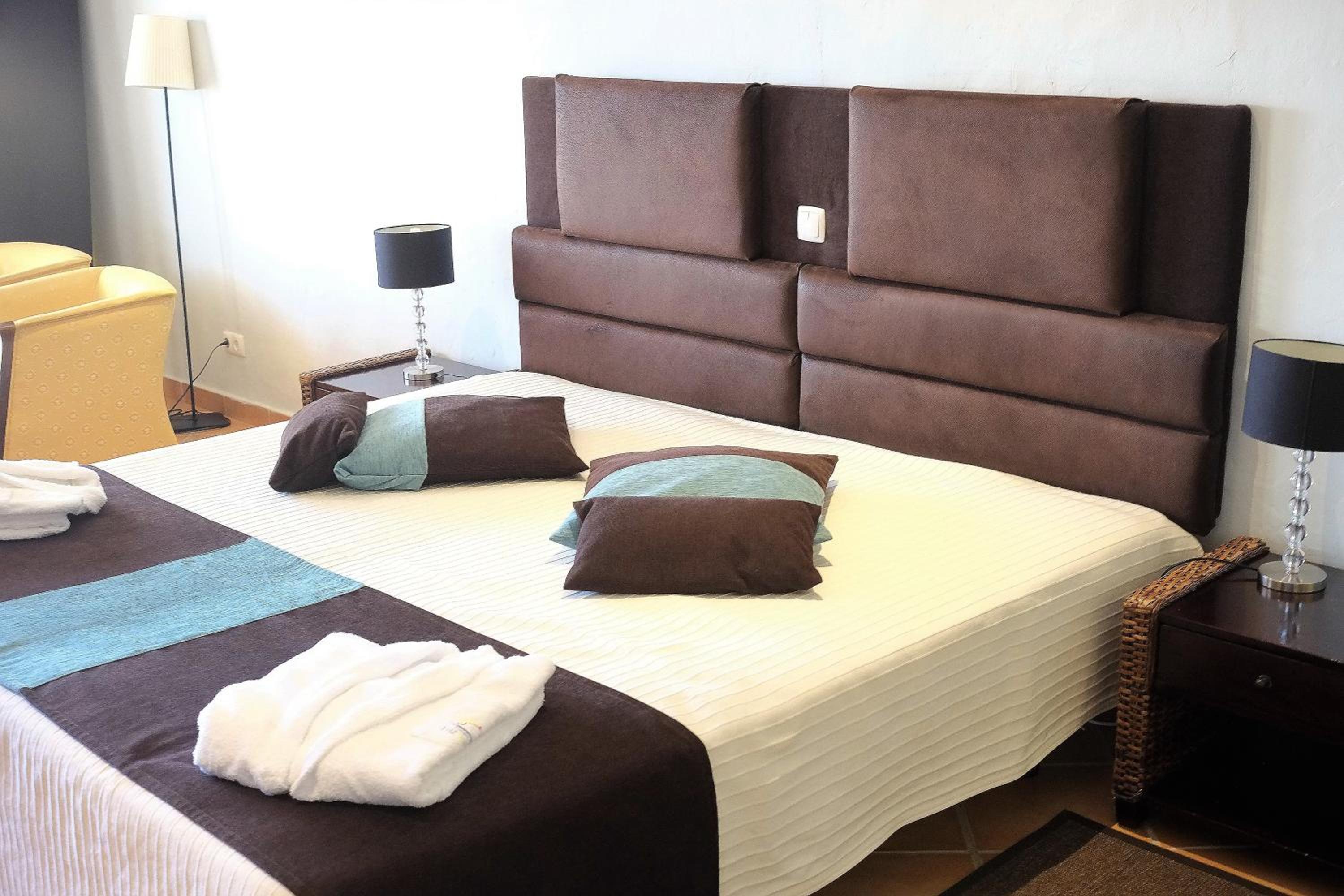 Superior Double Room with Side Sea View - Photo 5