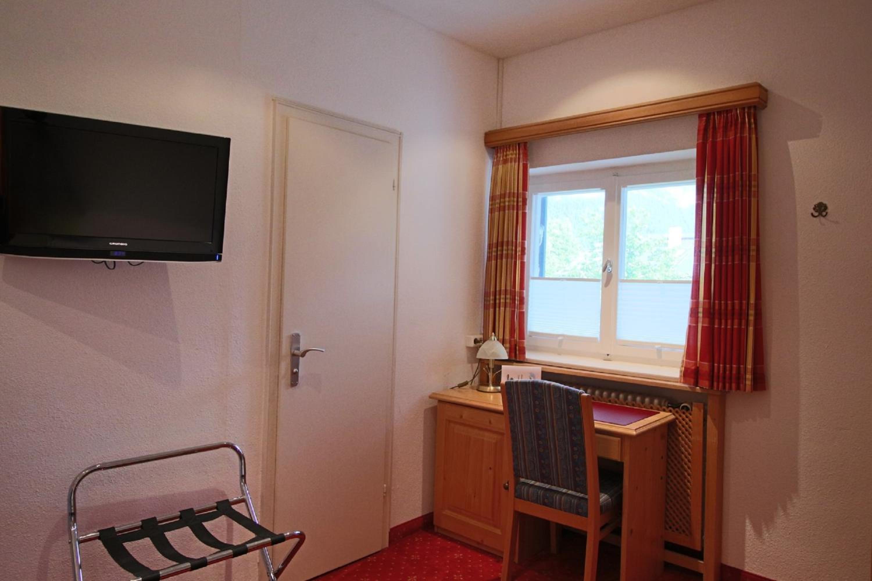 Single Room photo 3