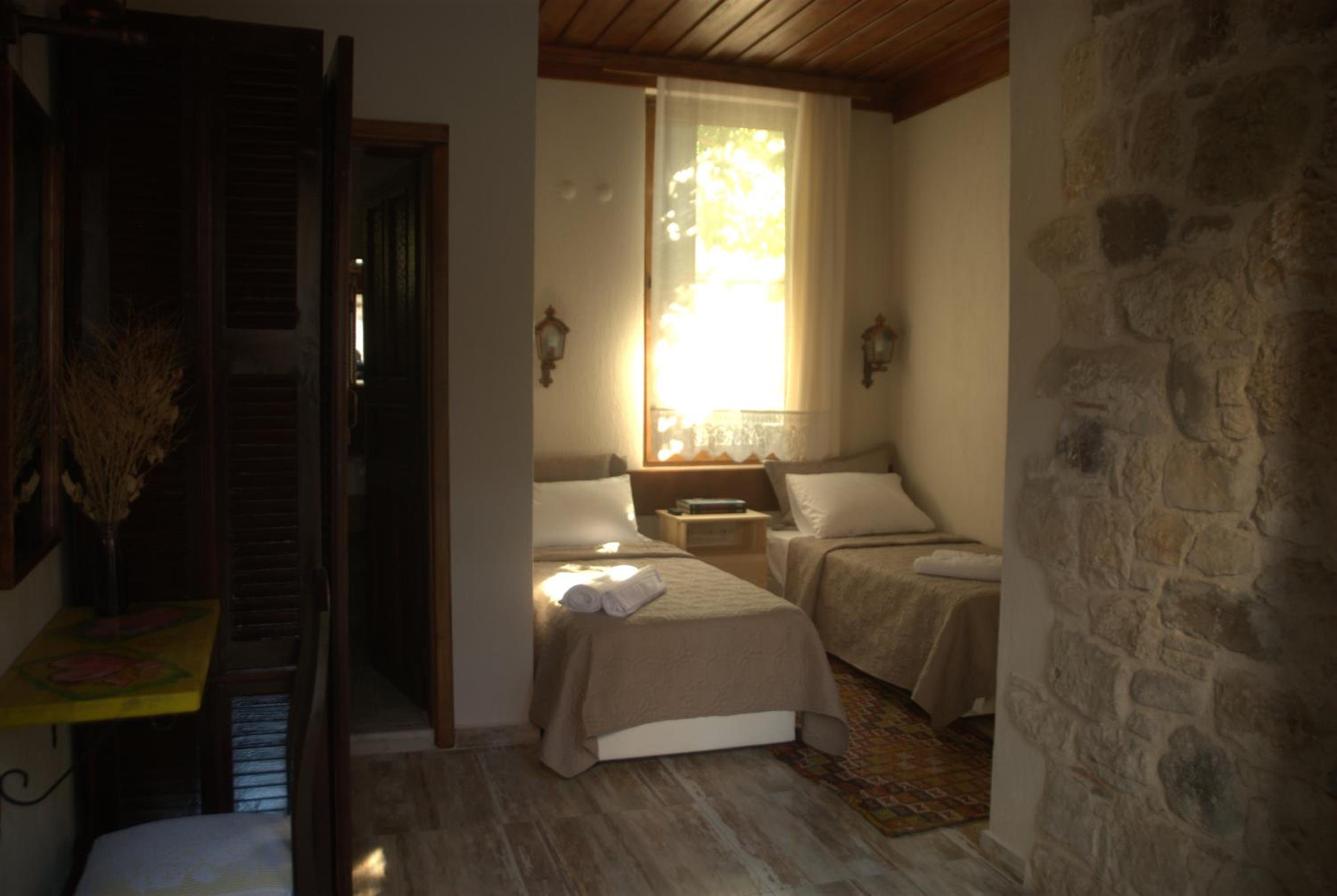 Duplex Quadruple Room