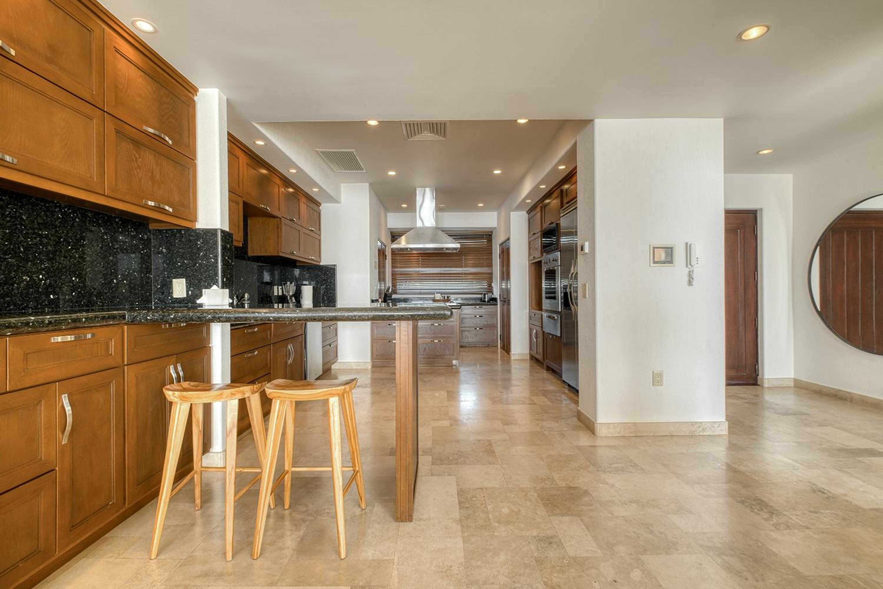 Two-Bedroom Apartment with Ocean View photo 3