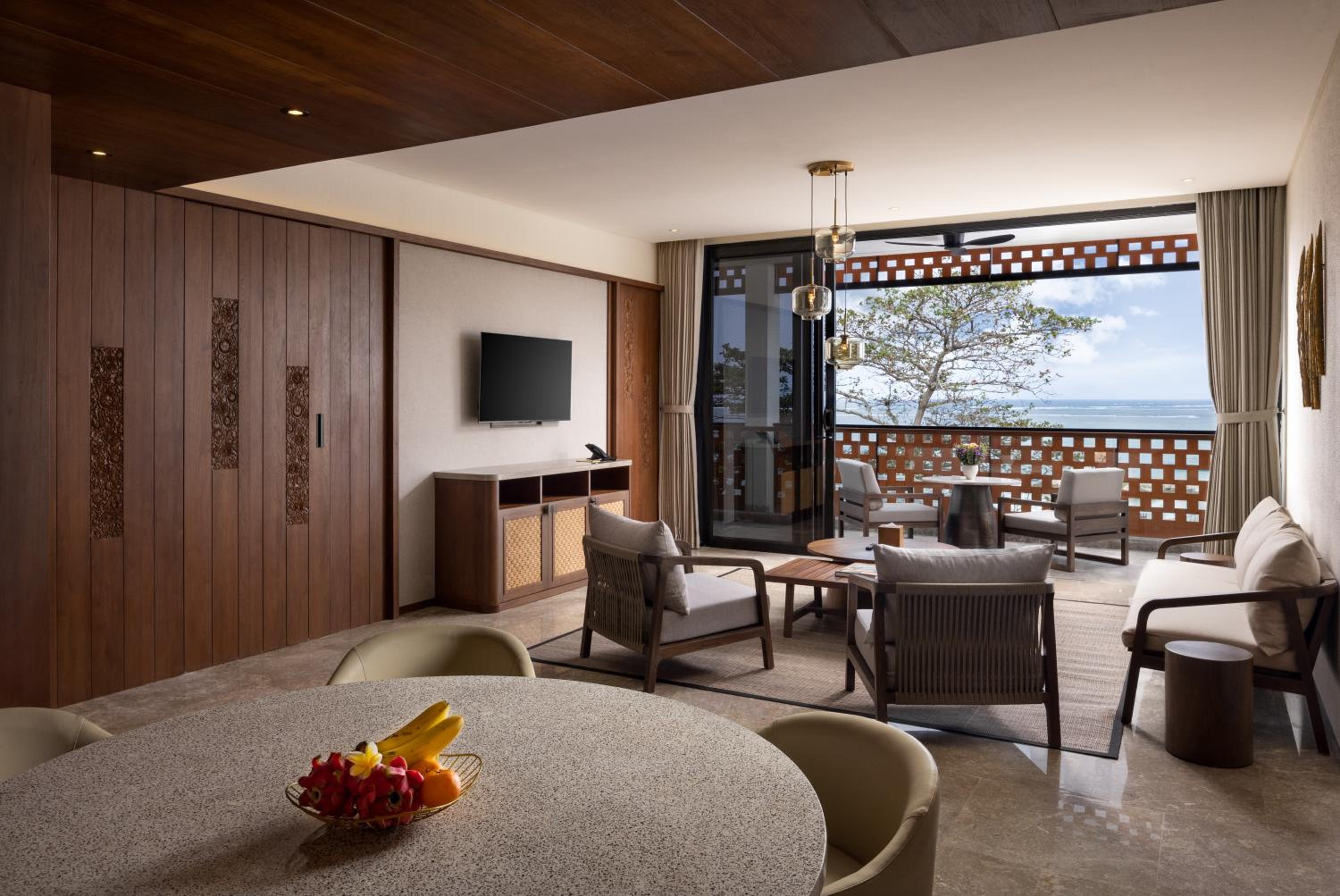 Ocean View Grand Suite - Photo 2