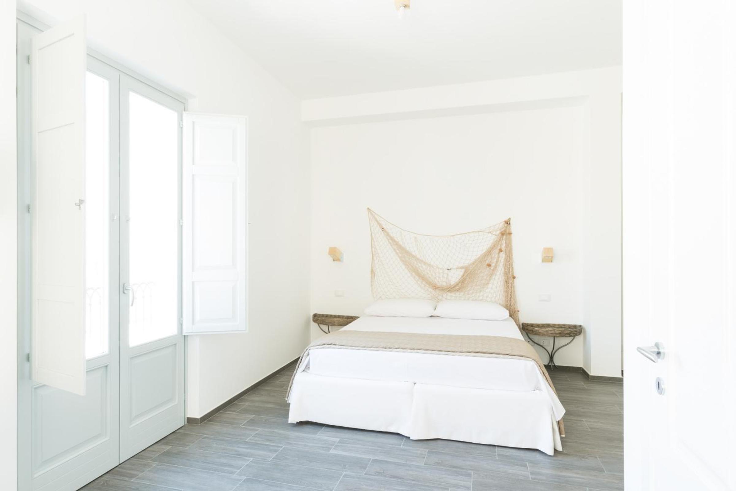 Deluxe Triple Room photo 2