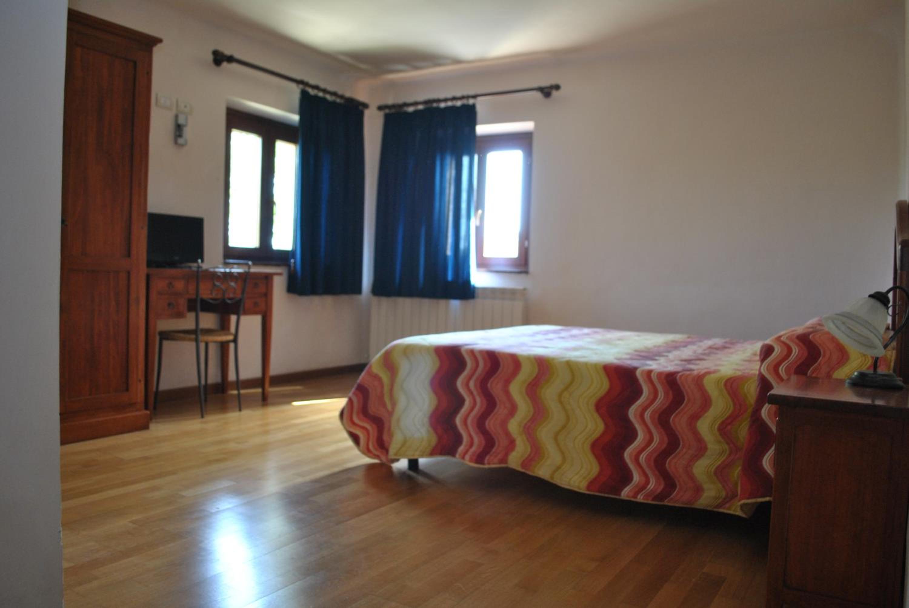 Double Room with Extra Bed - Photo 5