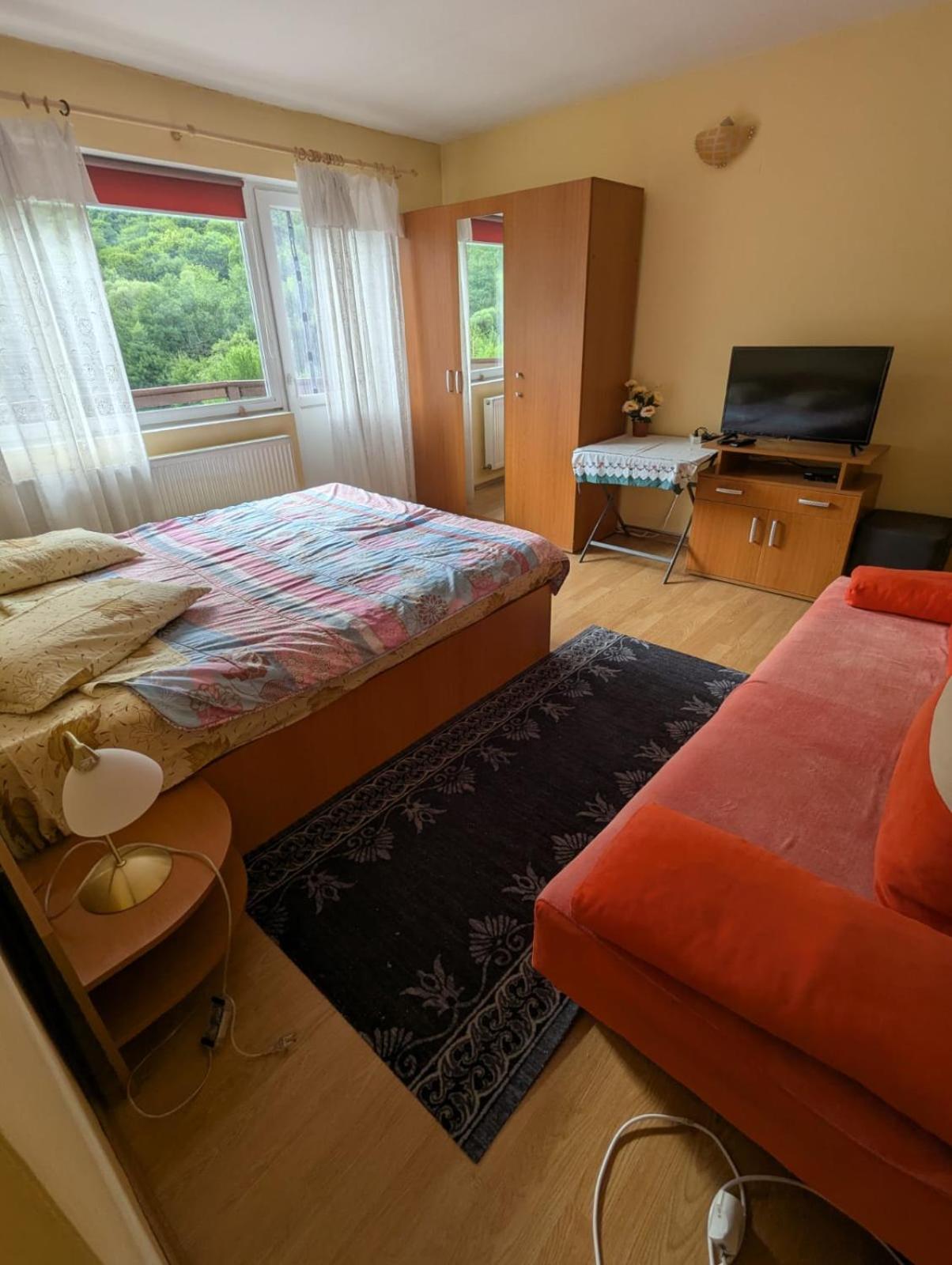 Double Room with Private Bathroom photo 2