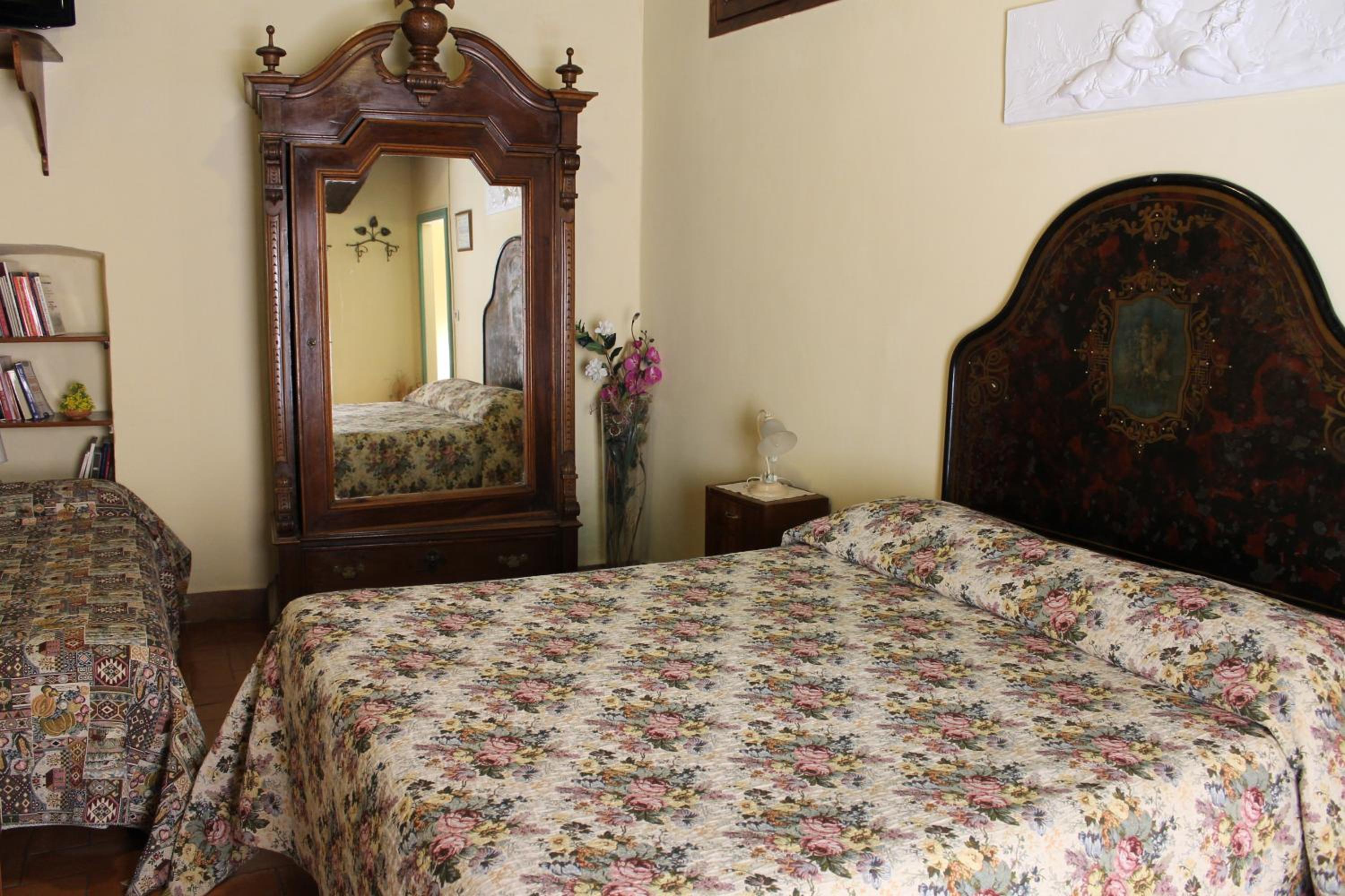 Classic Triple Room - Photo 4