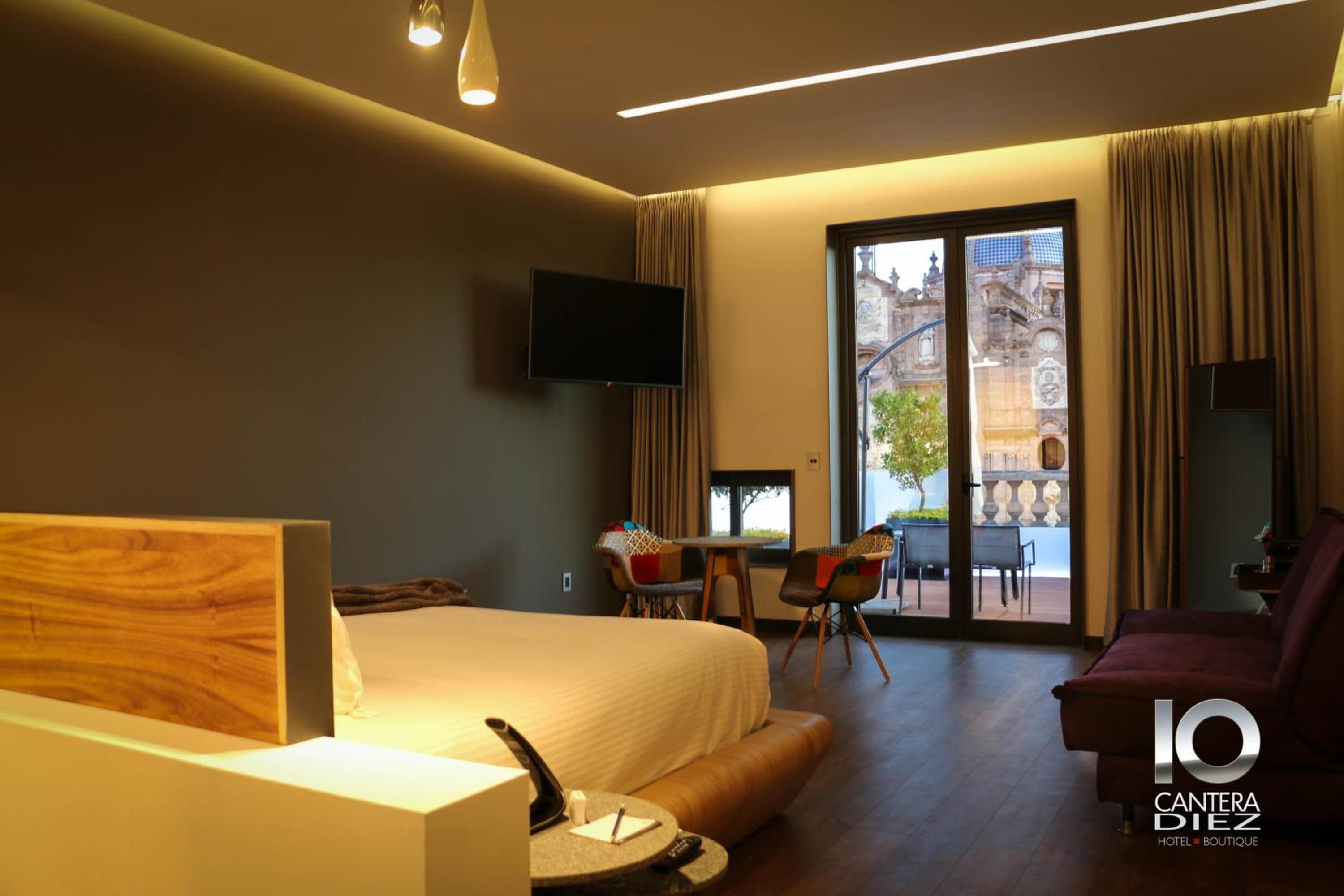 Master Suite with Terrace - Photo 9