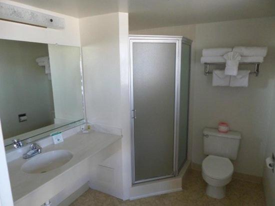 Standard King Room photo 2