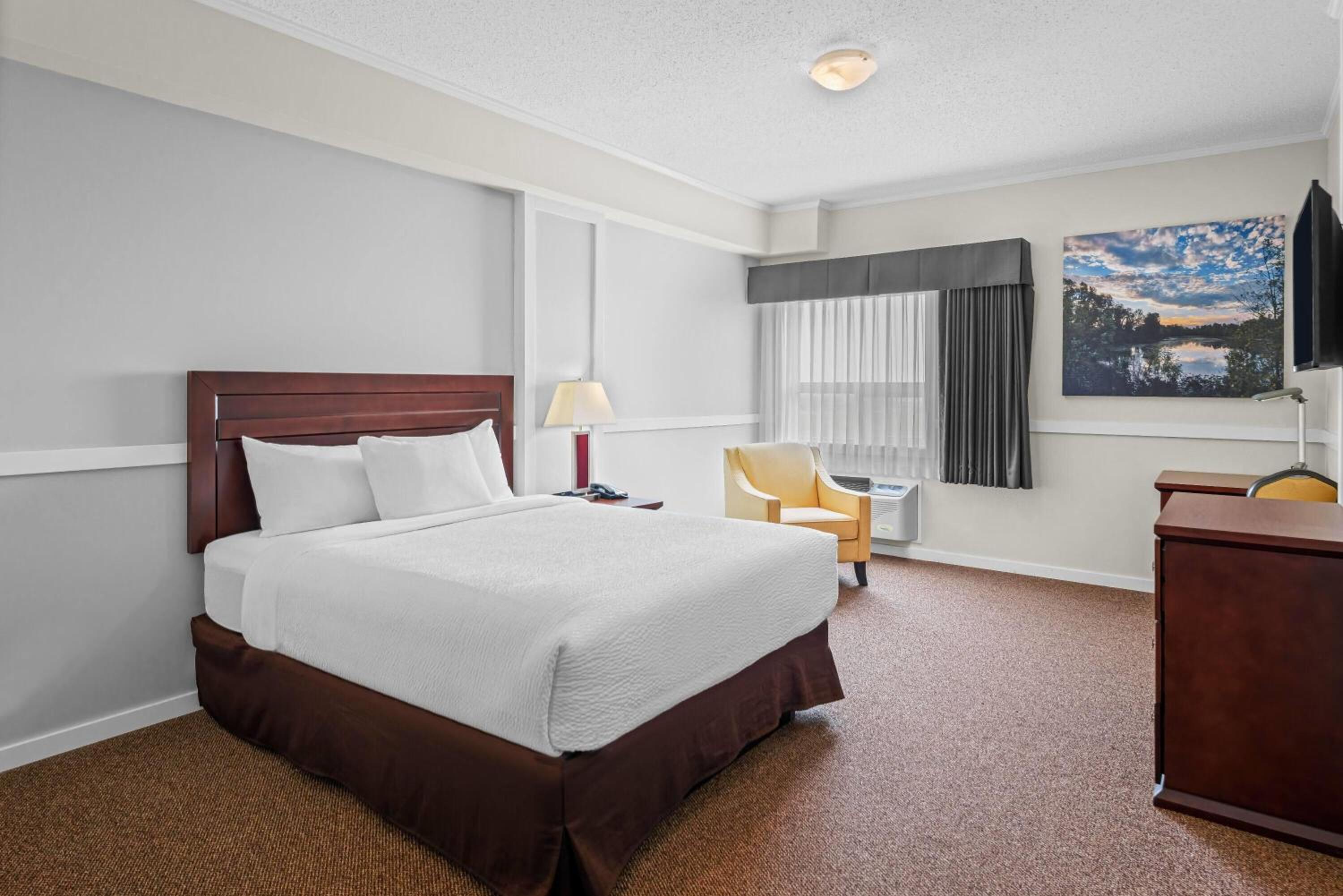 Queen Room - Non-Smoking
