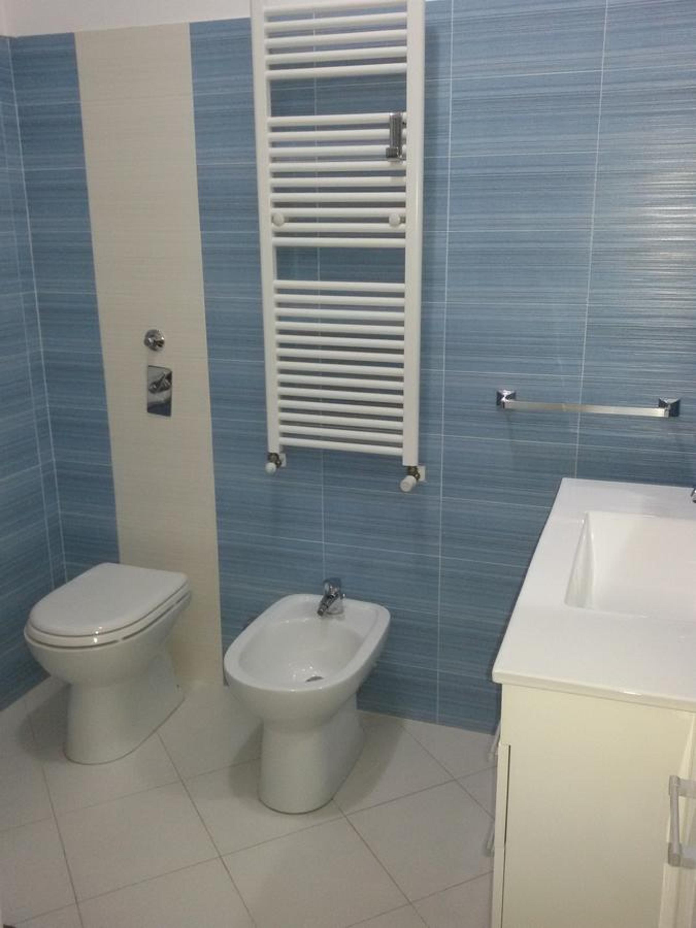 Large Double Room - Photo 5