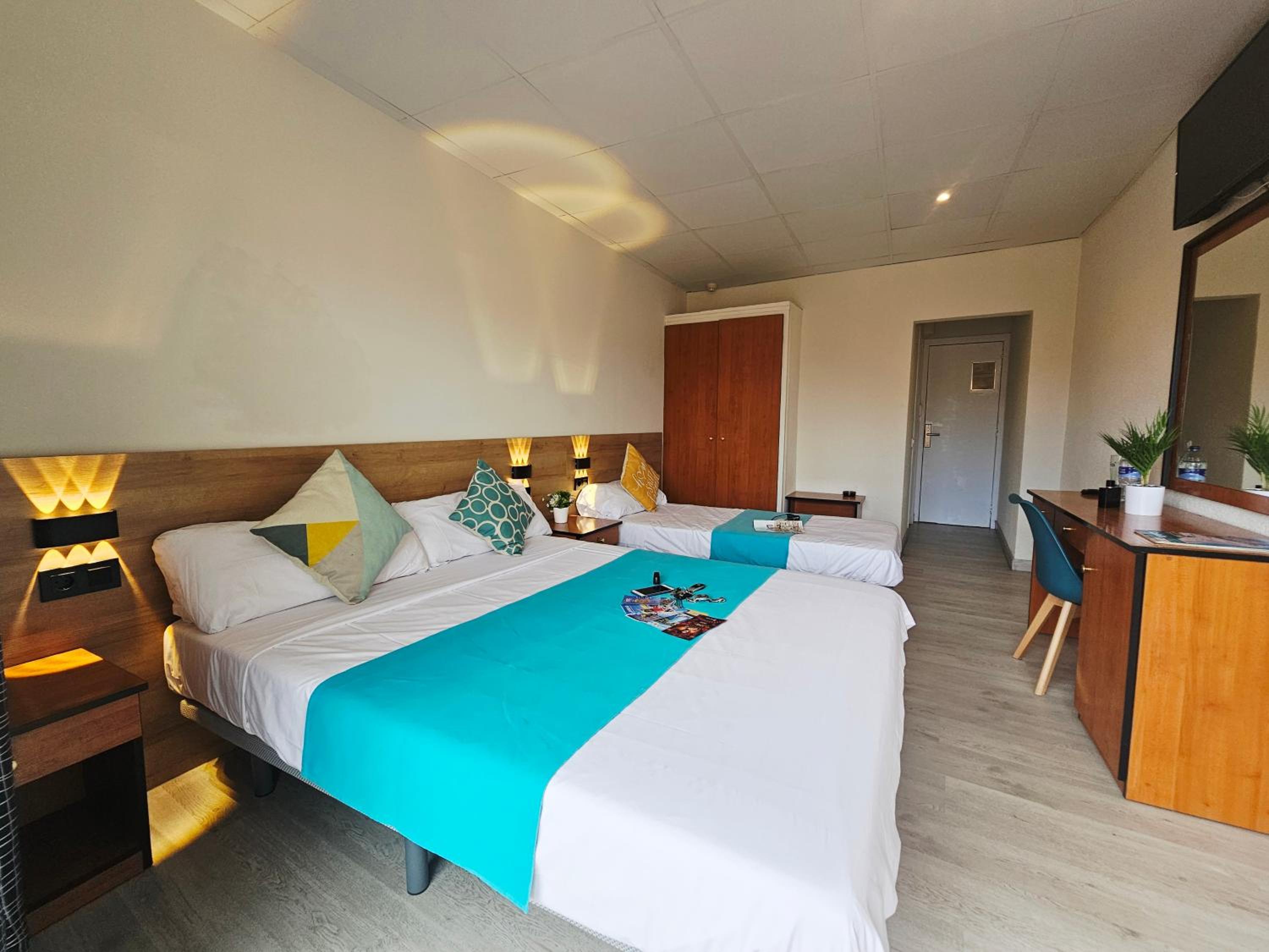 Deluxe Triple Room