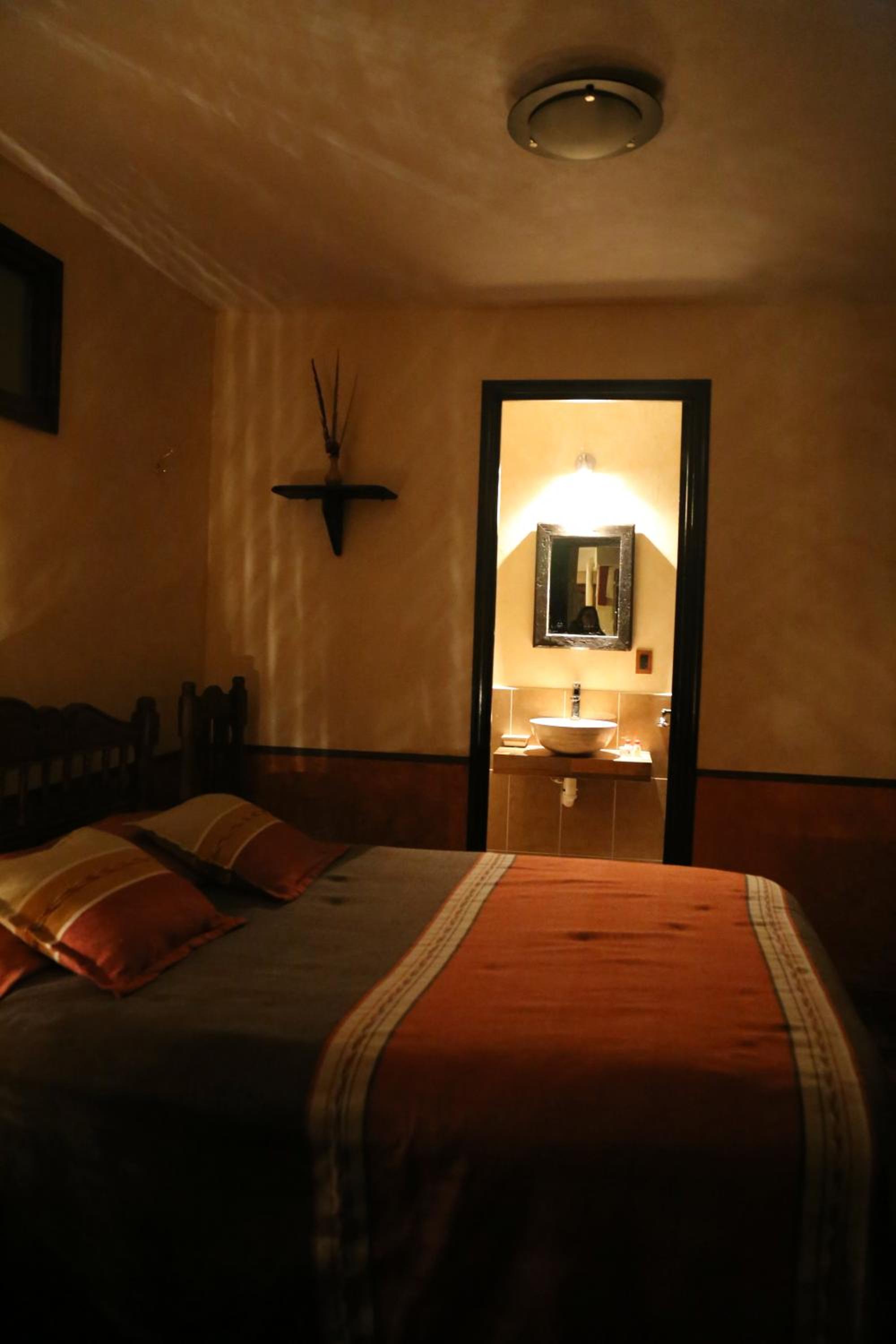 Standard - Photo 1