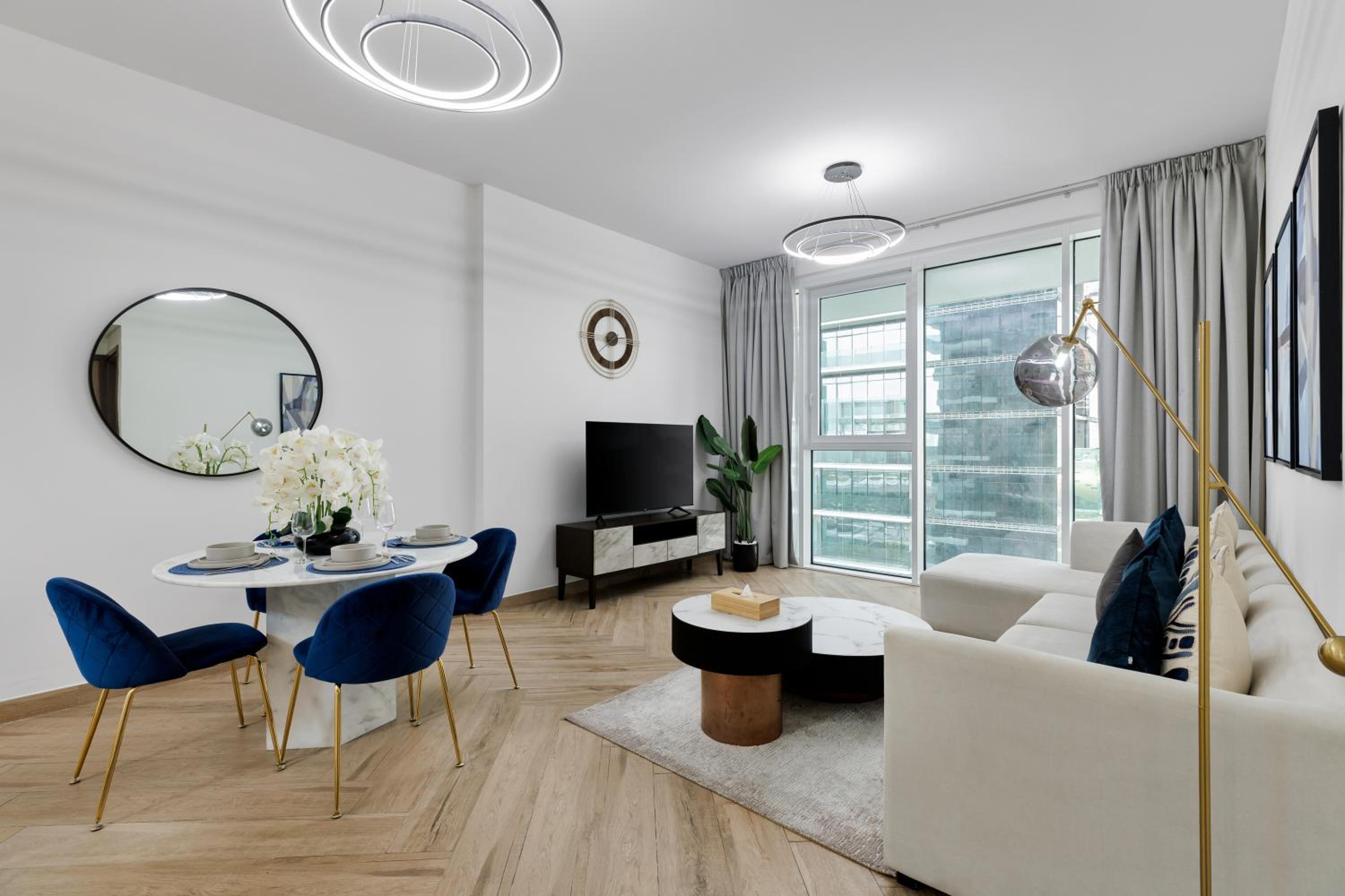 One-Bedroom Apartment with Balcony