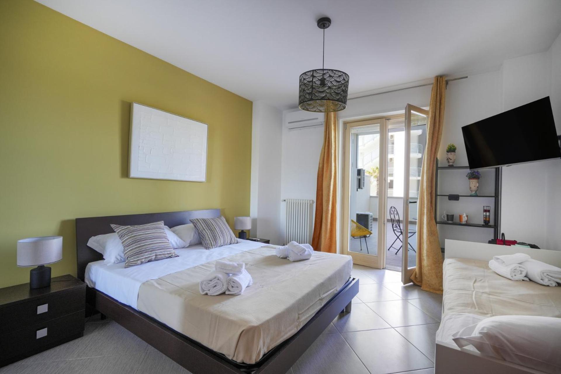 Triple Room with Terrace