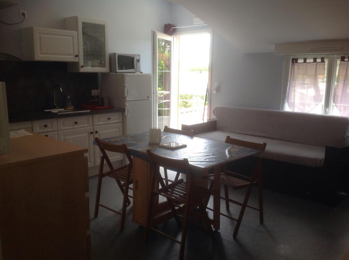 Apartment - Photo 25