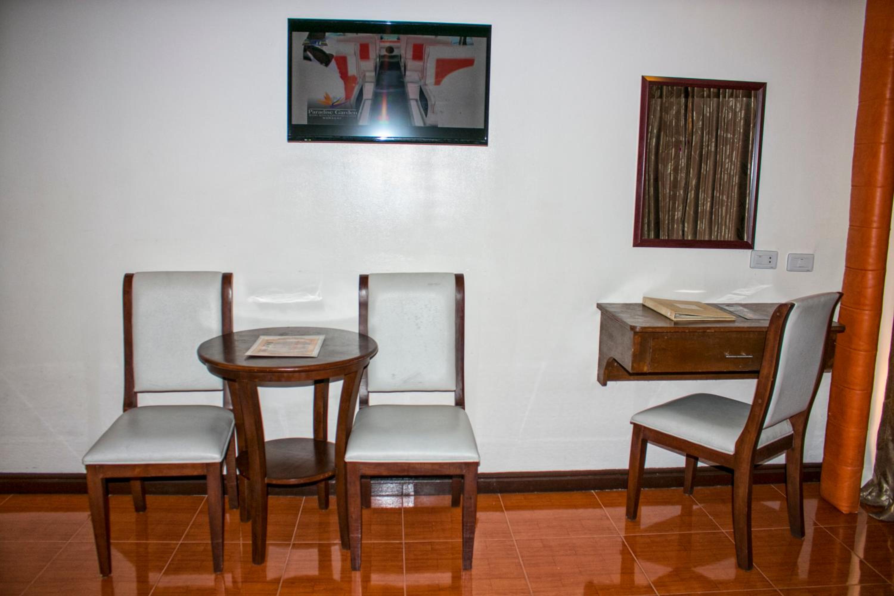 West Wing Deluxe  - Photo 4