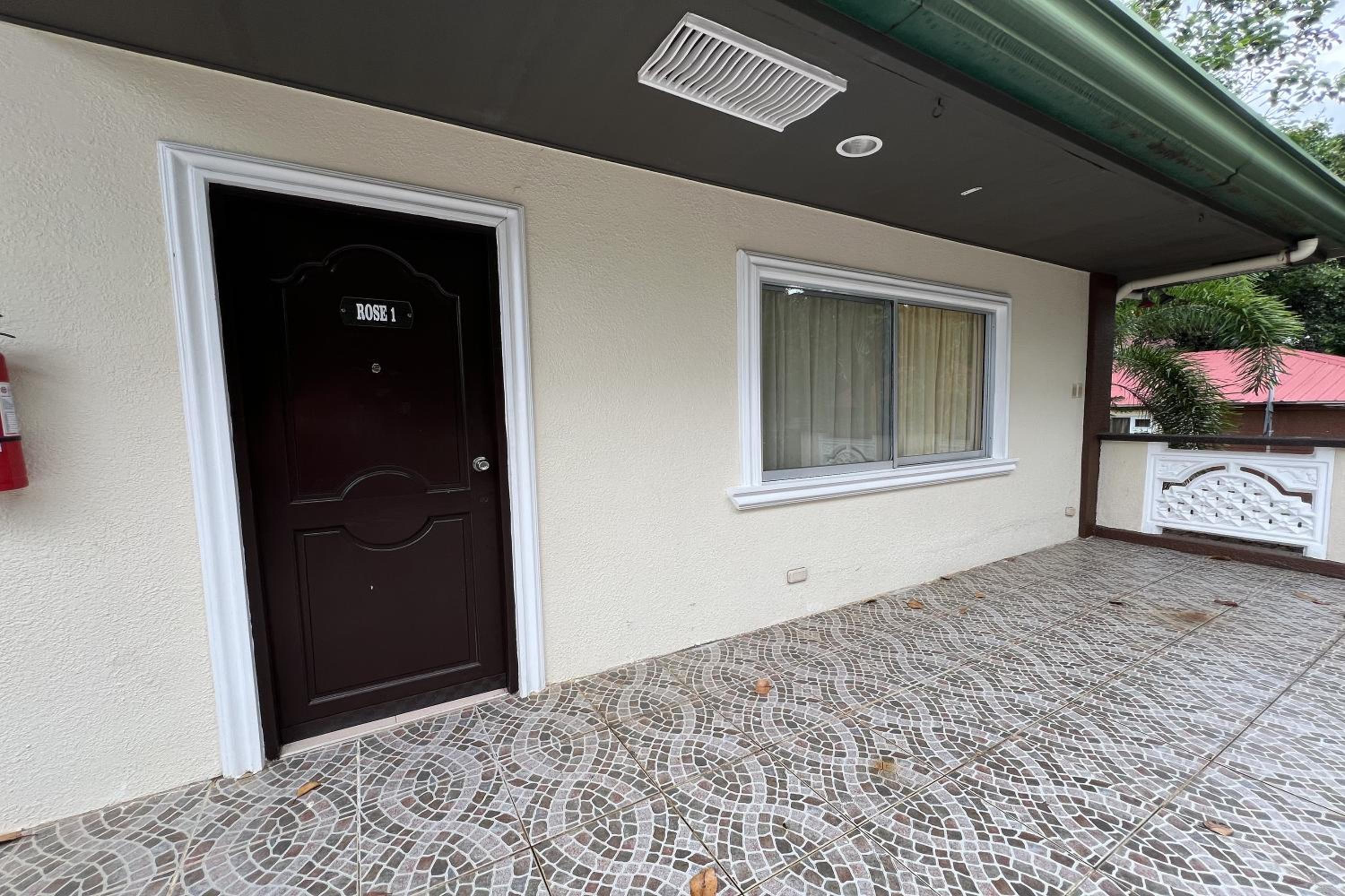 Double Room - Photo 1