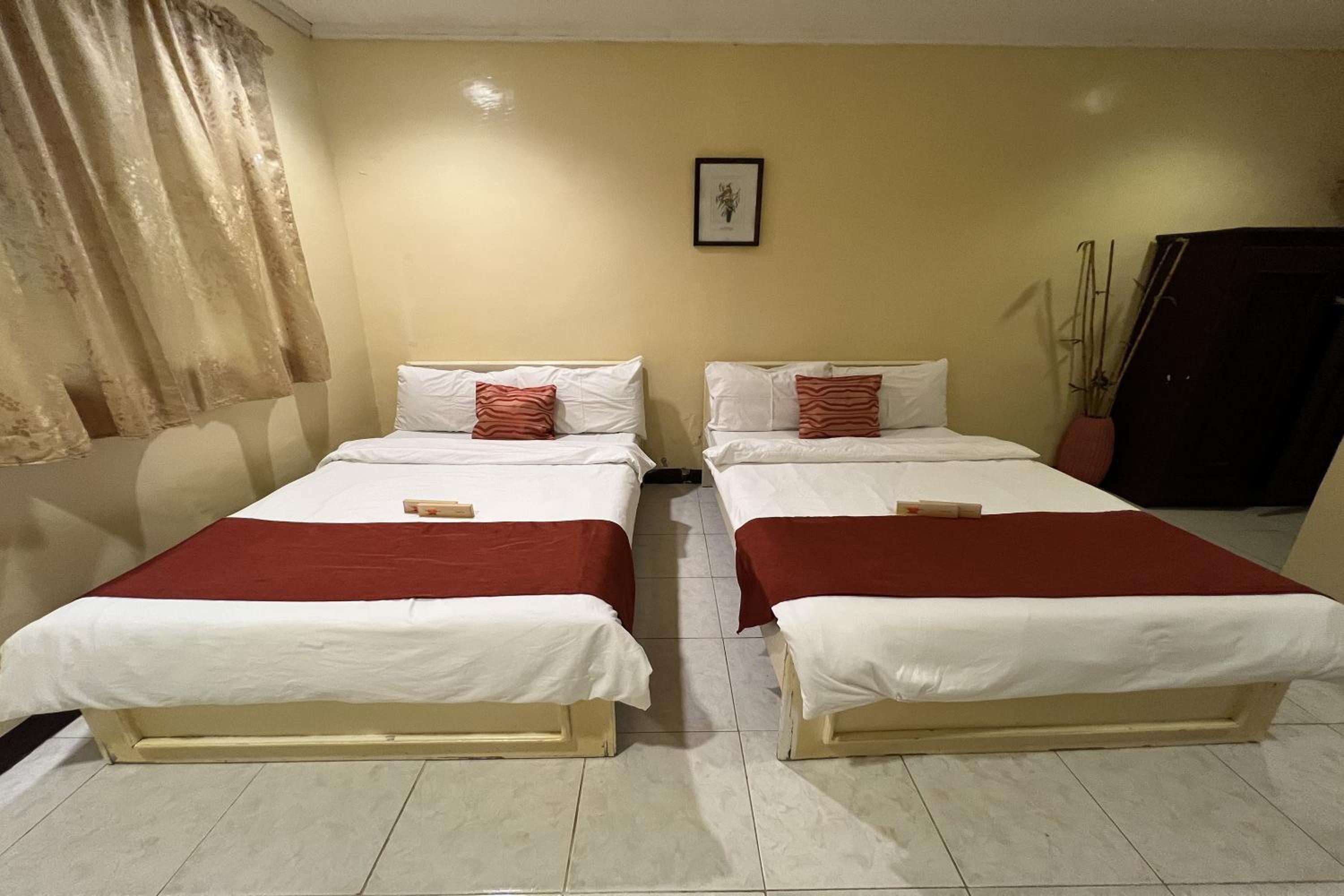 Deluxe Room - Photo 11