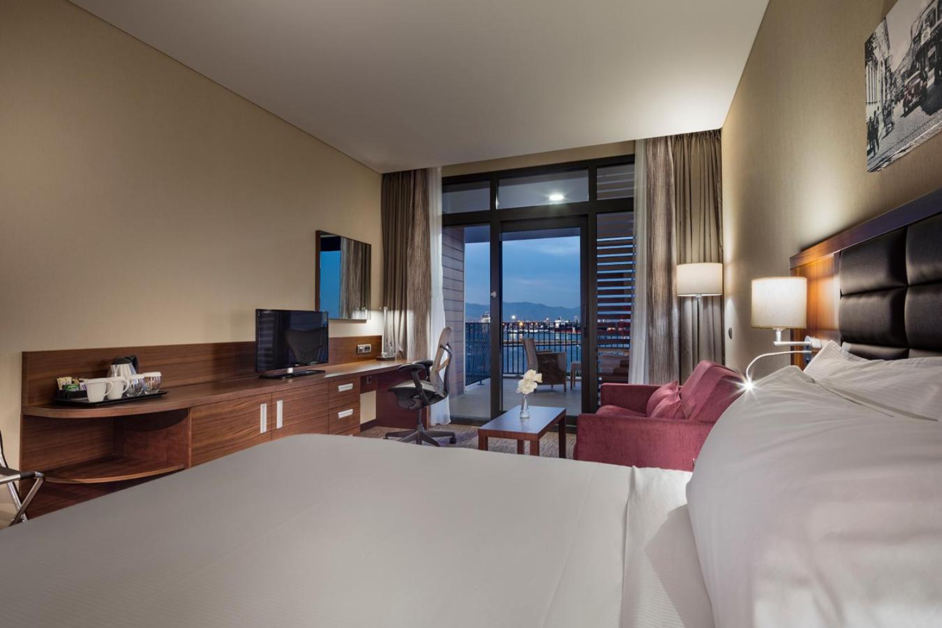 Queen Room with Sea View