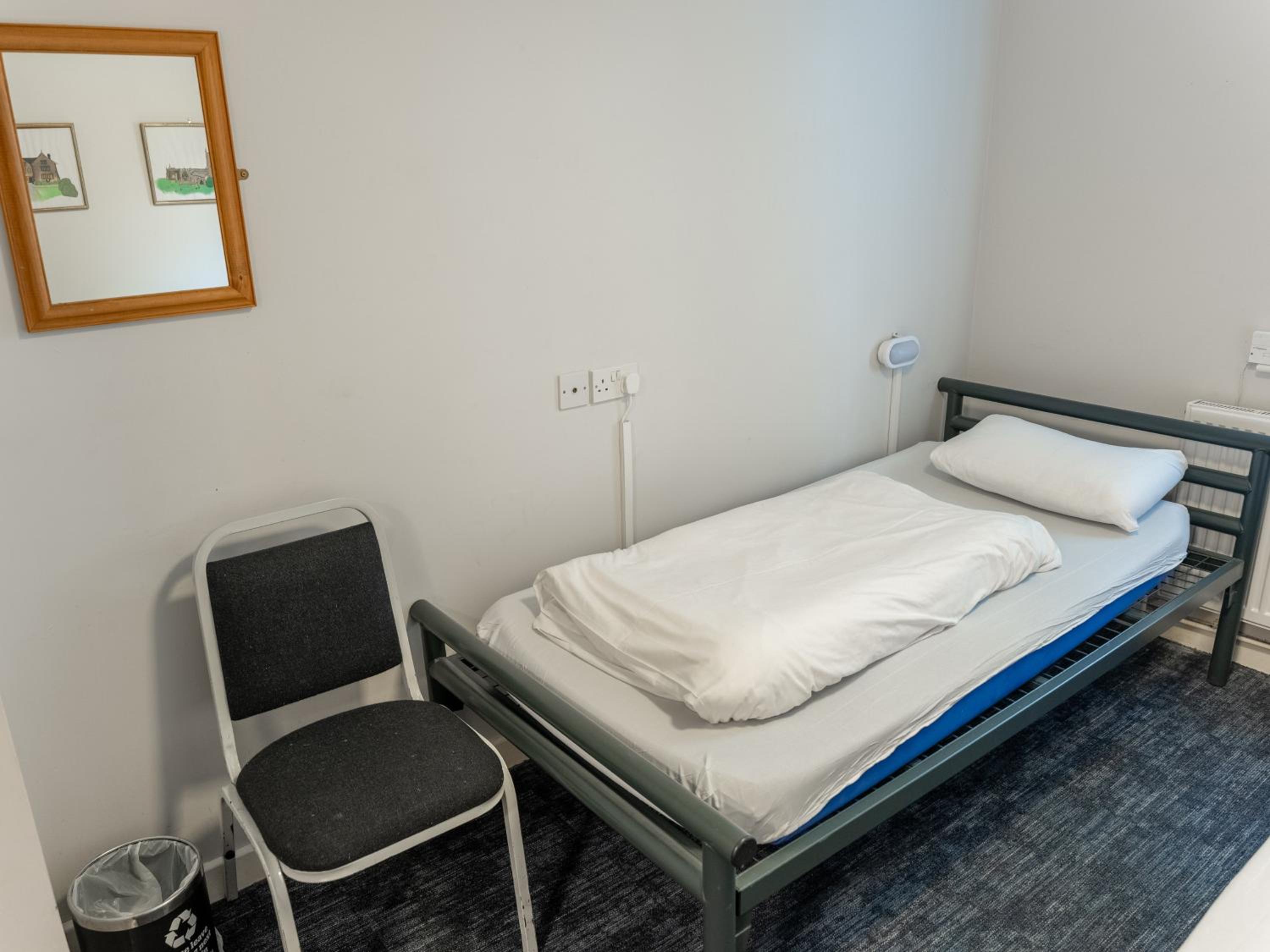 2 Bed Private Room Shared Bathroom photo 1