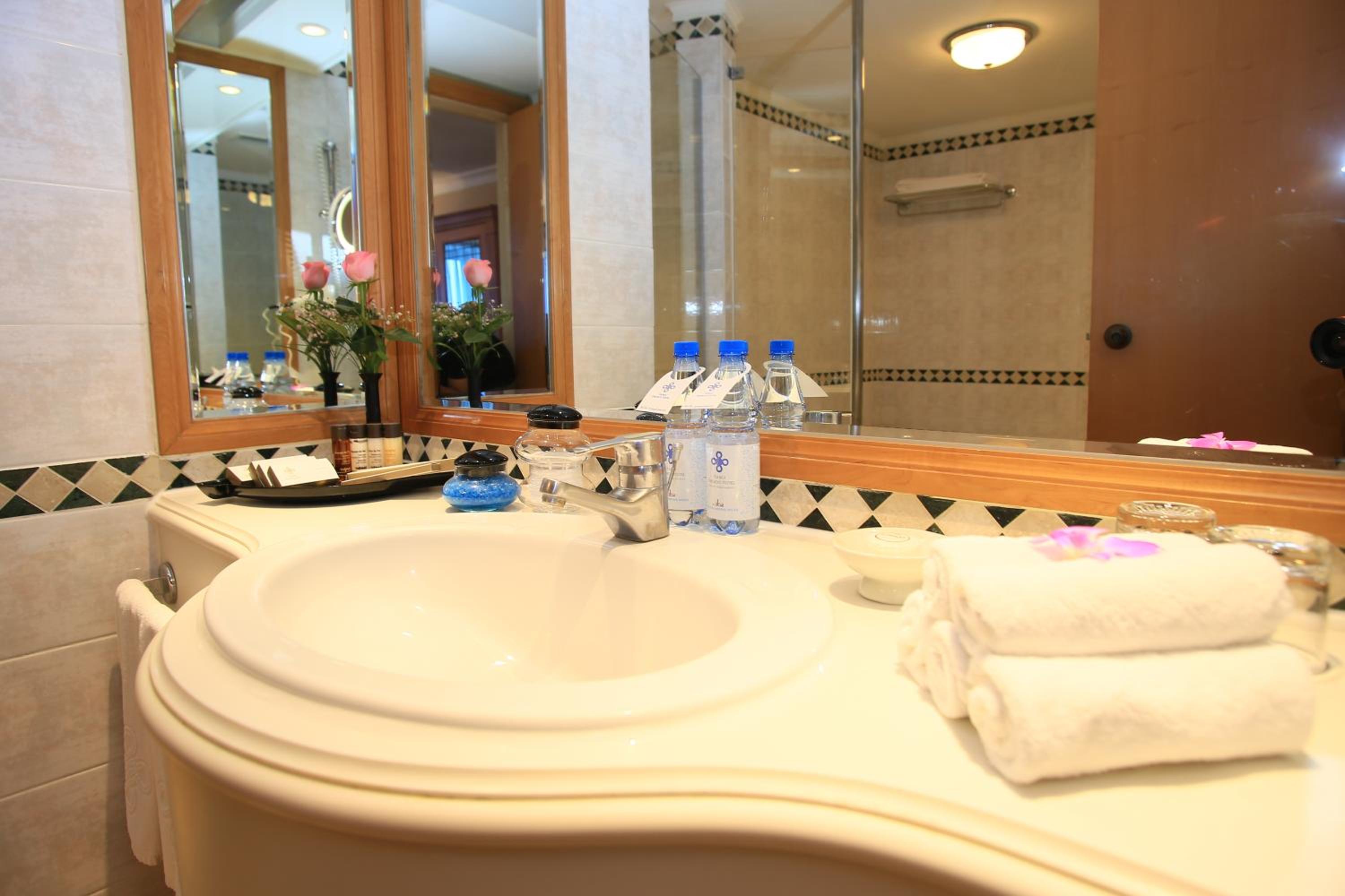 Deluxe Double Or Twin Room