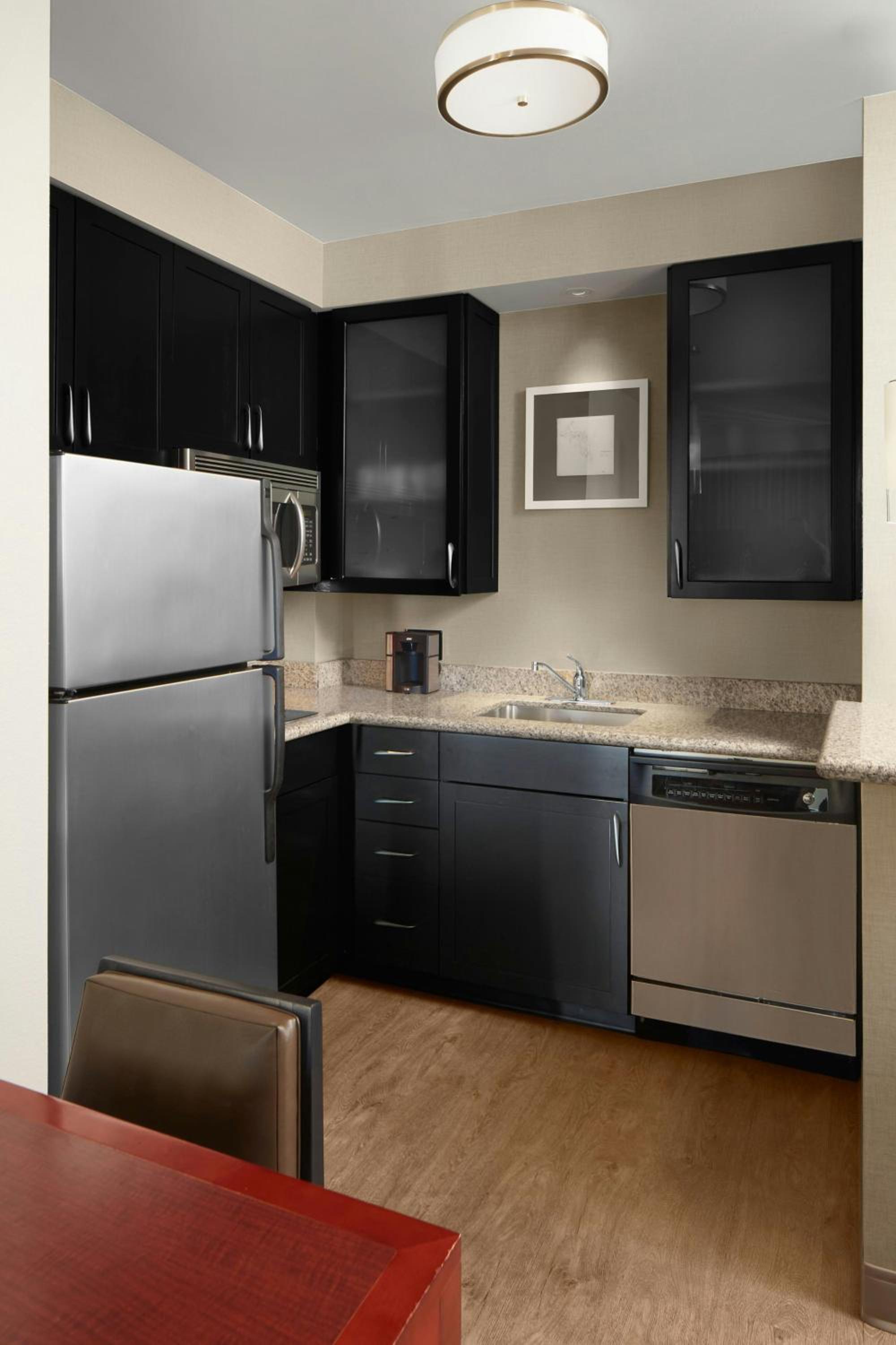 King Studio with Sofa Bed and Roll-in Shower - Mobility and Hearing Accessible photo 2