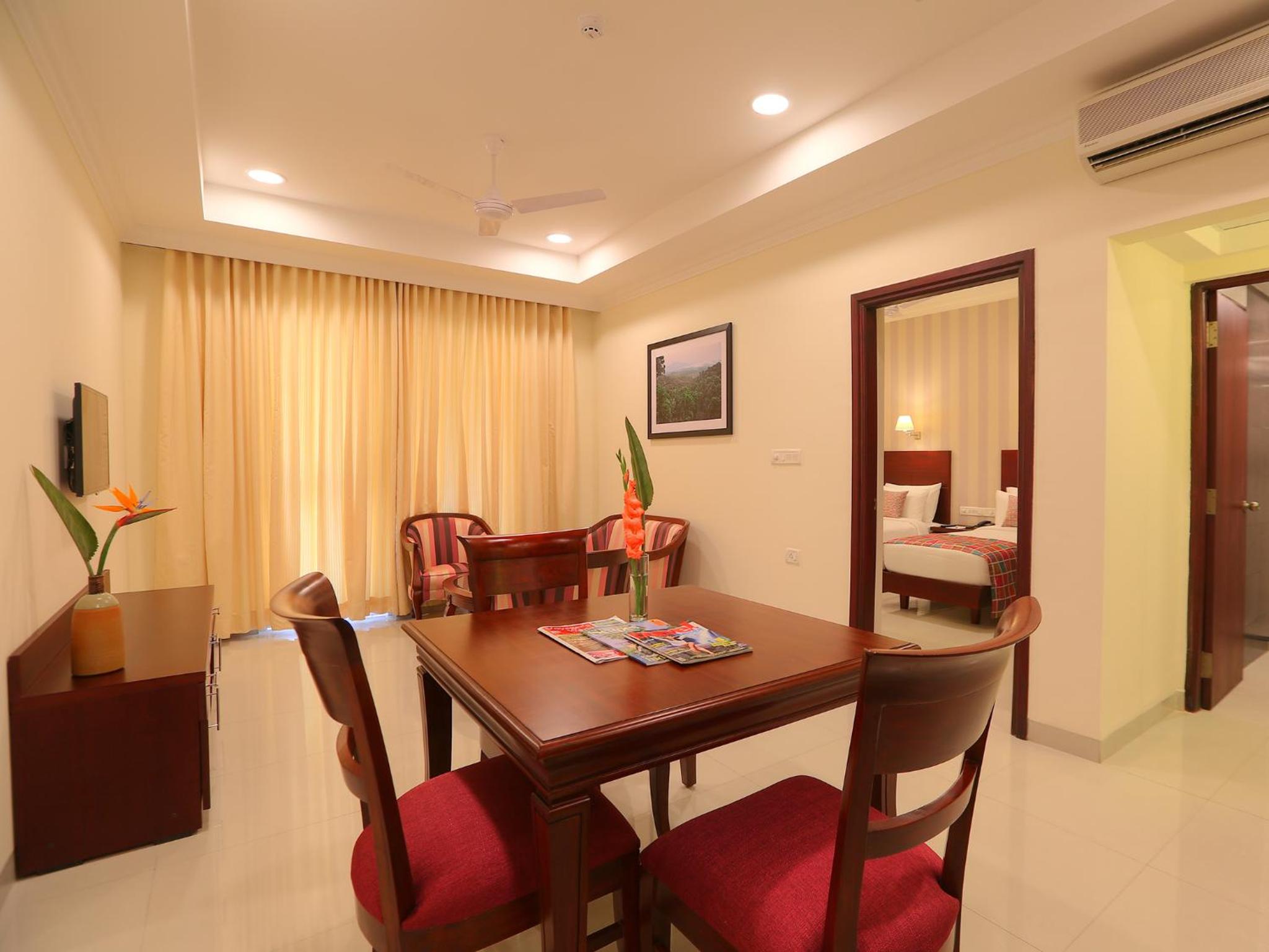 Premium Suite - Photo 3