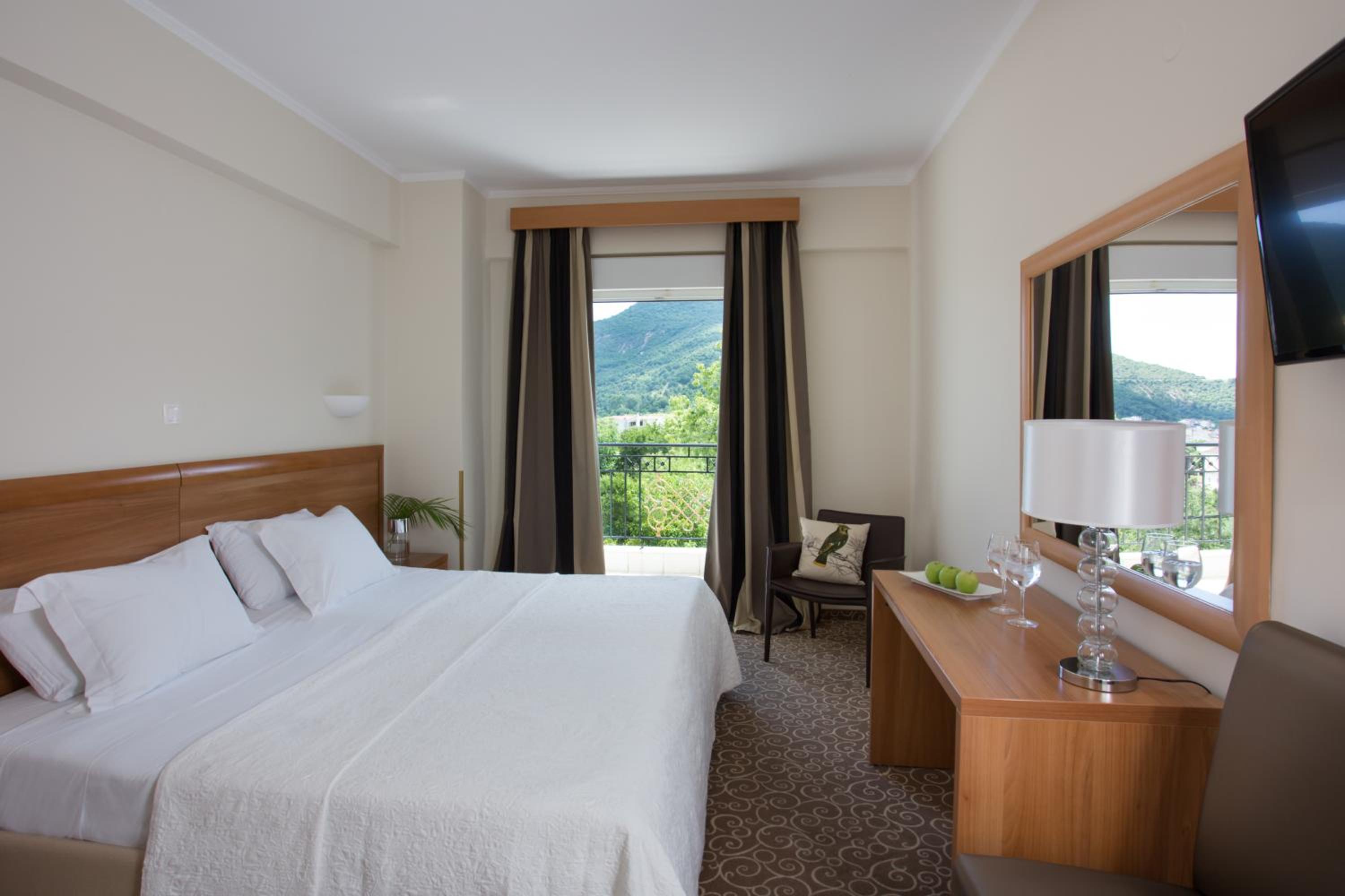 Double/Twin Room - Photo 1