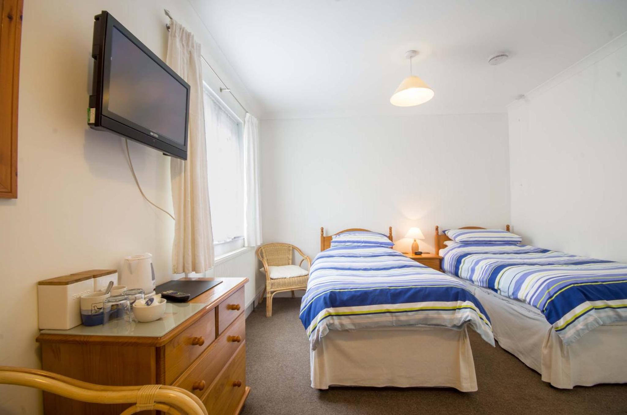 Double or Twin Room with Garden View photo 3