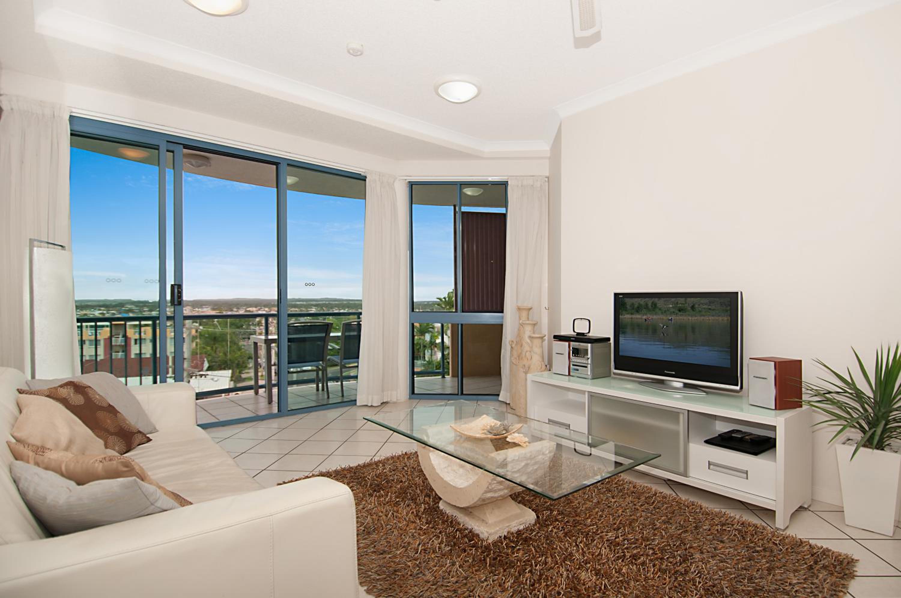 One-Bedroom Apartment - Photo 18