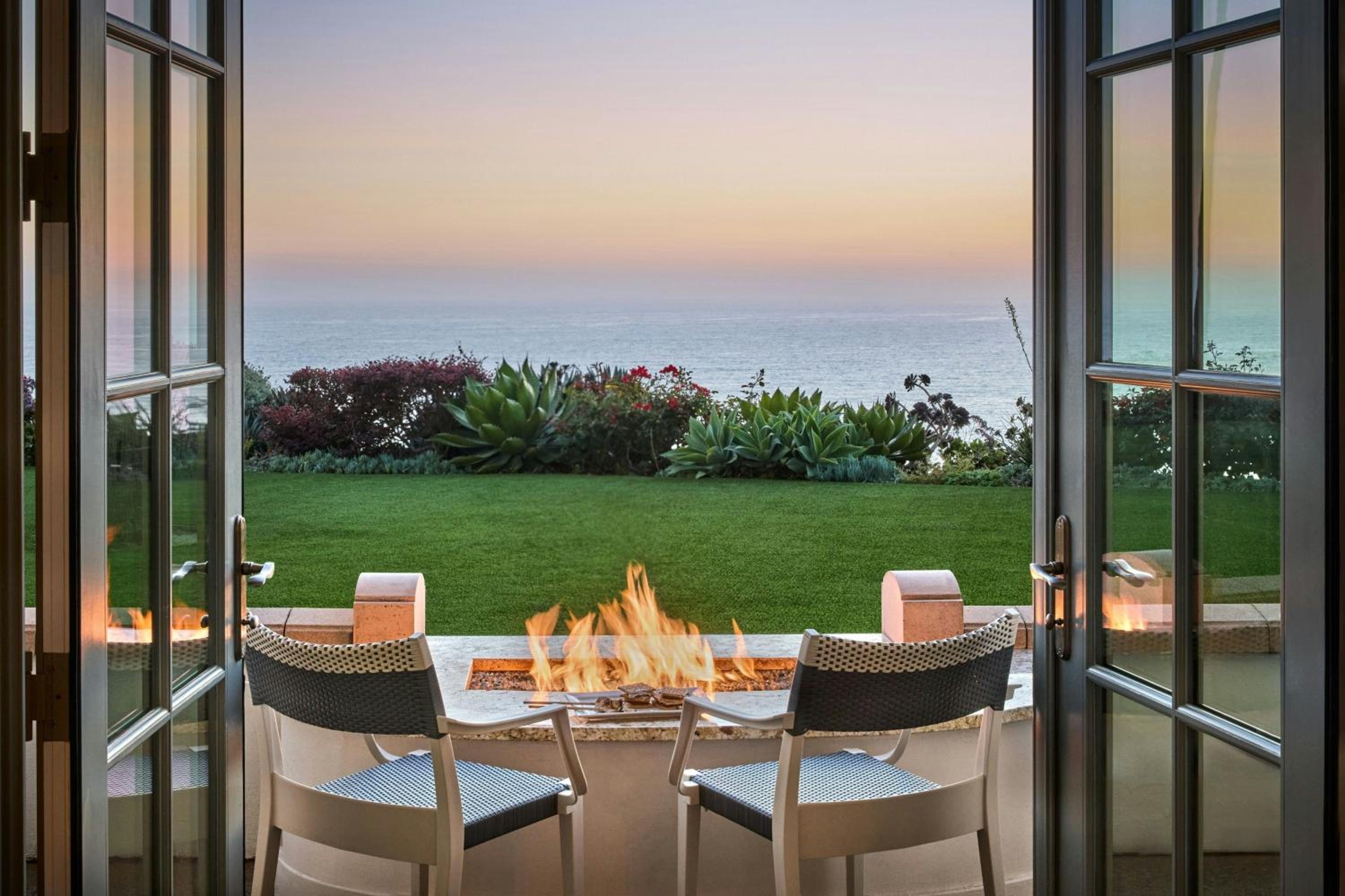 King or Double Room - Fireside Ocean at The Ritz-Carlton, Laguna Niguel in Dana Point