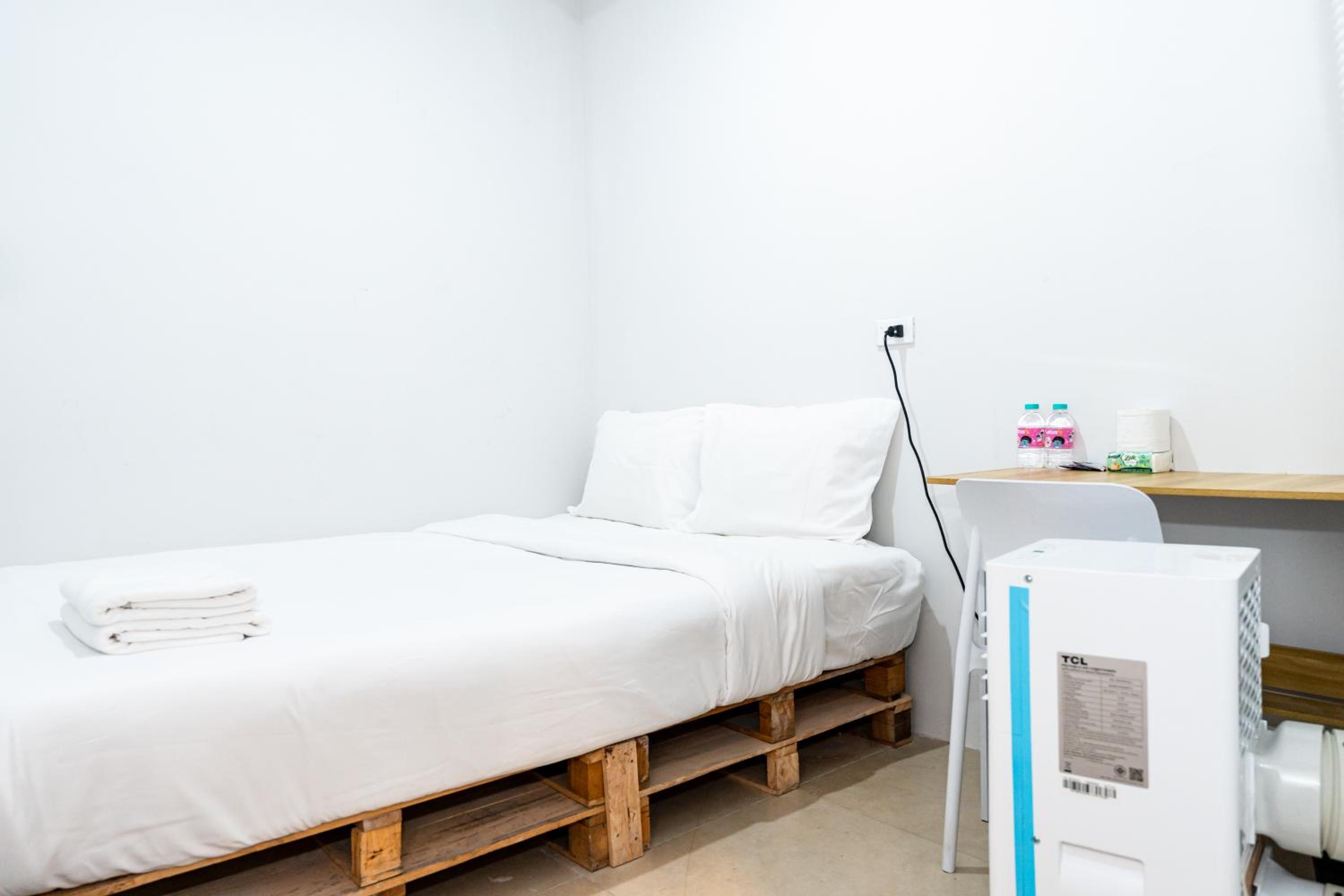 Standard Double Room with Shared Bathroom photo 2