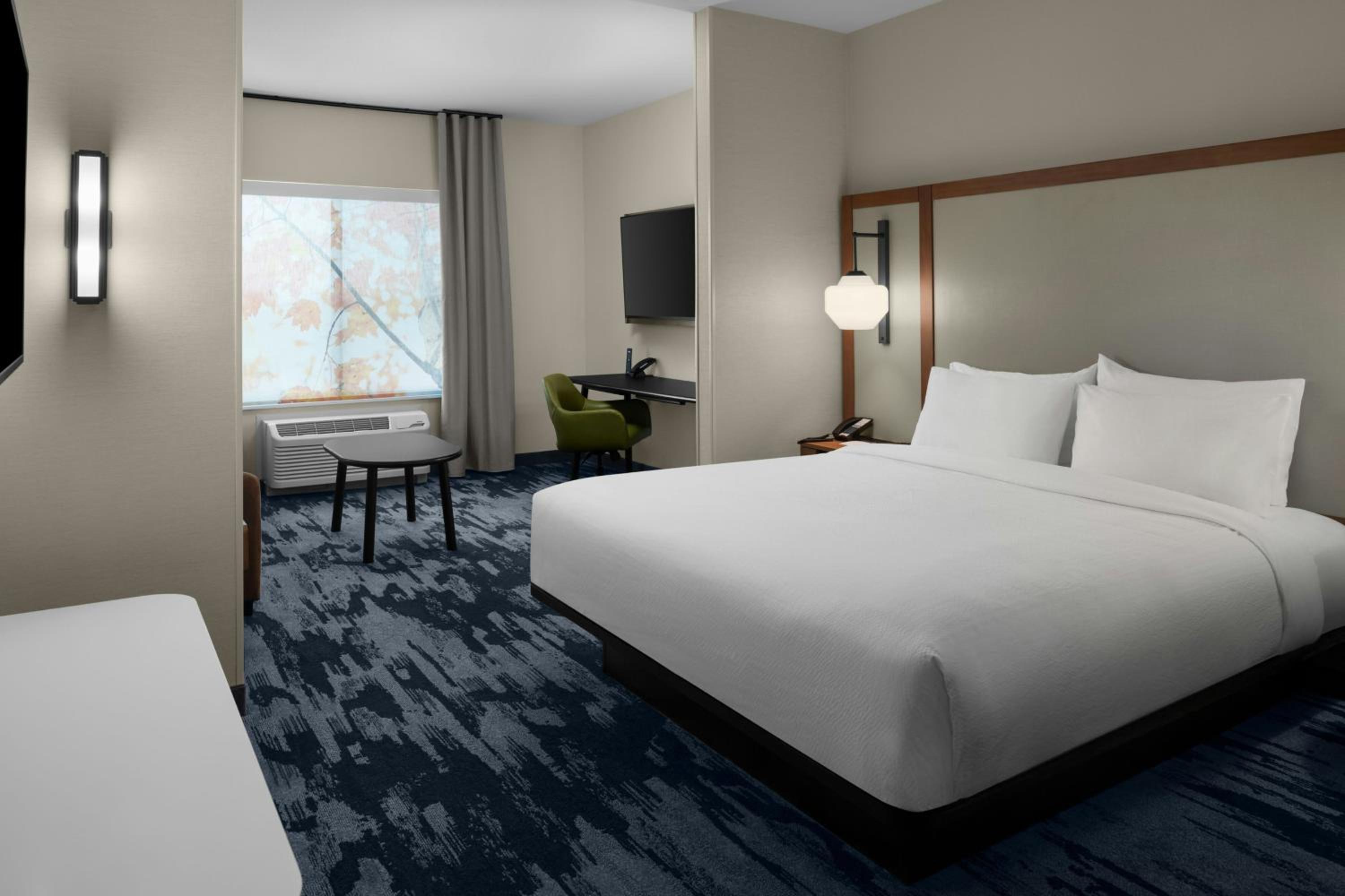 King Suite with Sofa Bed - Hearing Accessible