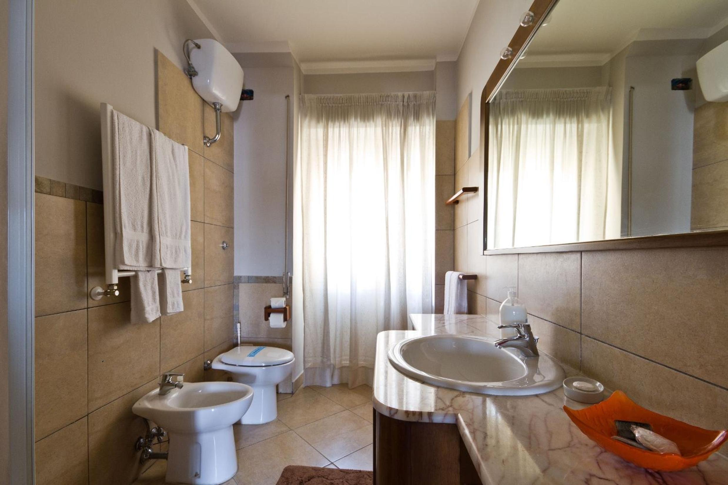 Triple Room with Private External Bathroom photo 2