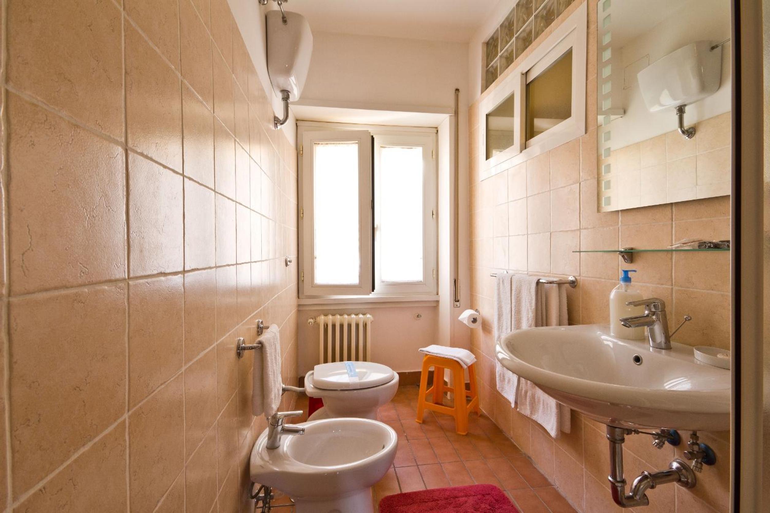Double Room with Private External Bathroom photo 3