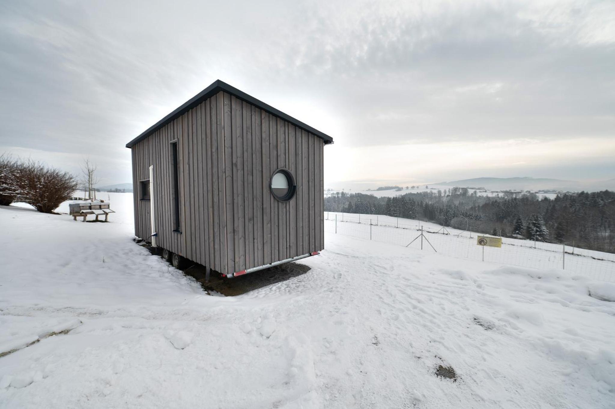 Mobile Home photo 3