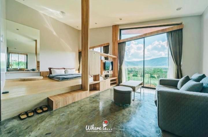 Suite with Mountain View - Photo 4