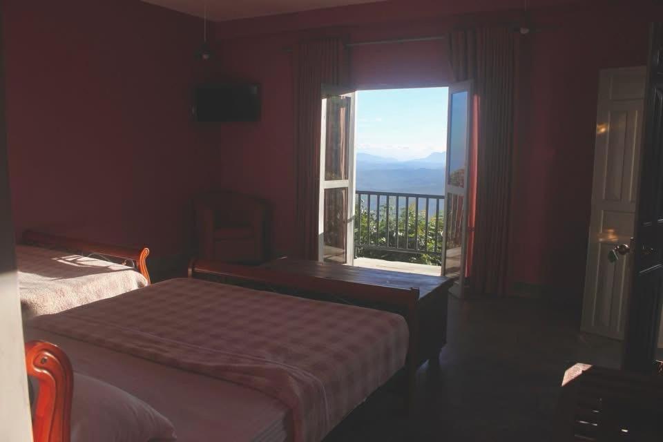 Deluxe Double Room with Balcony photo 3