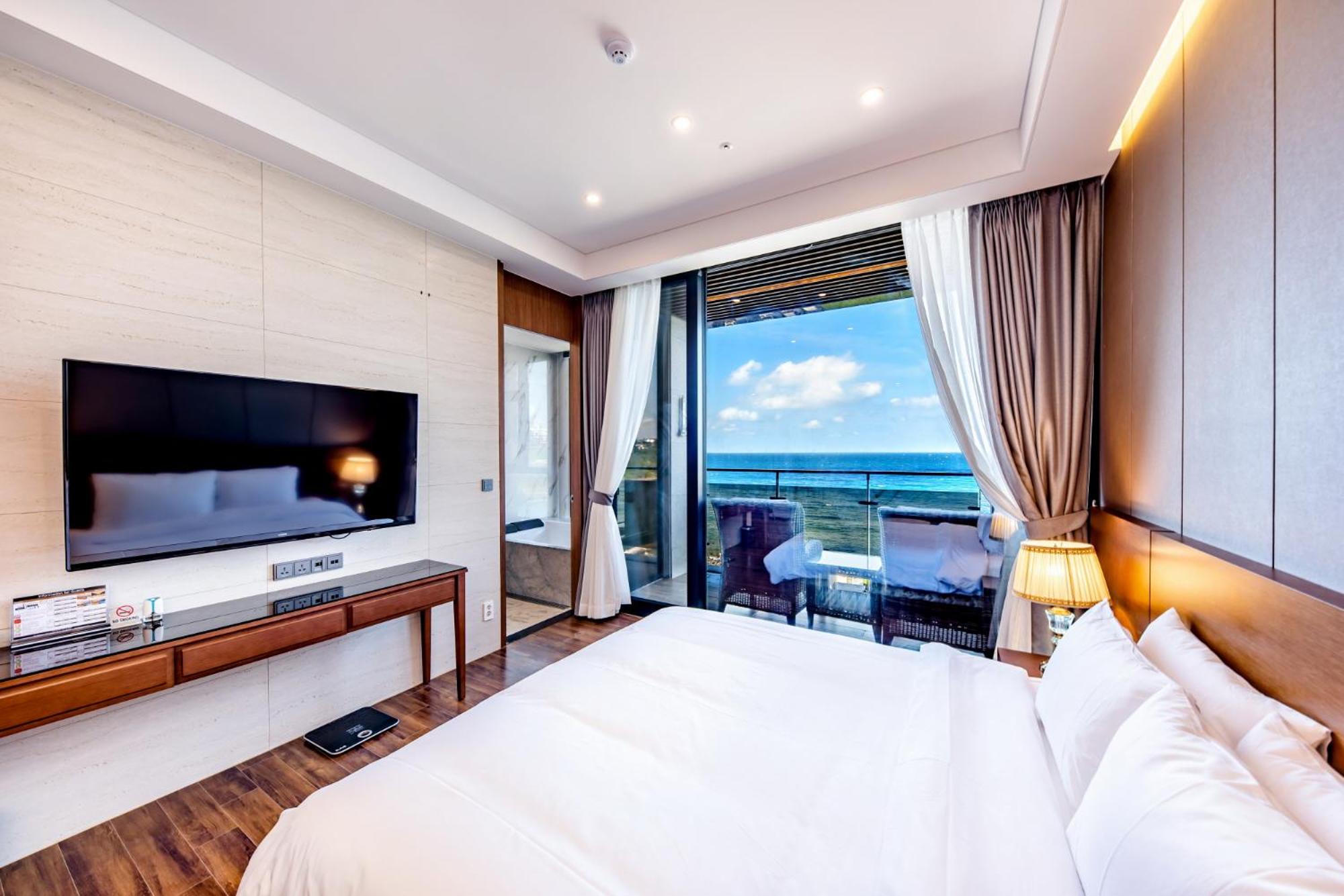 [Limited Offer] Superior Terrace Ocean