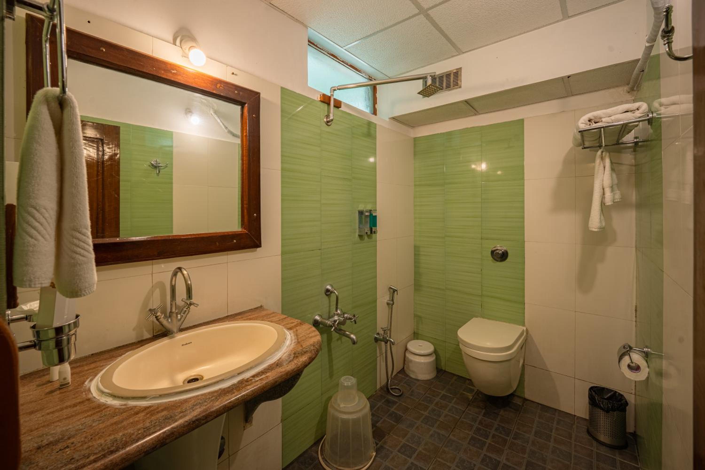 Deluxe Twin Room - Photo 1