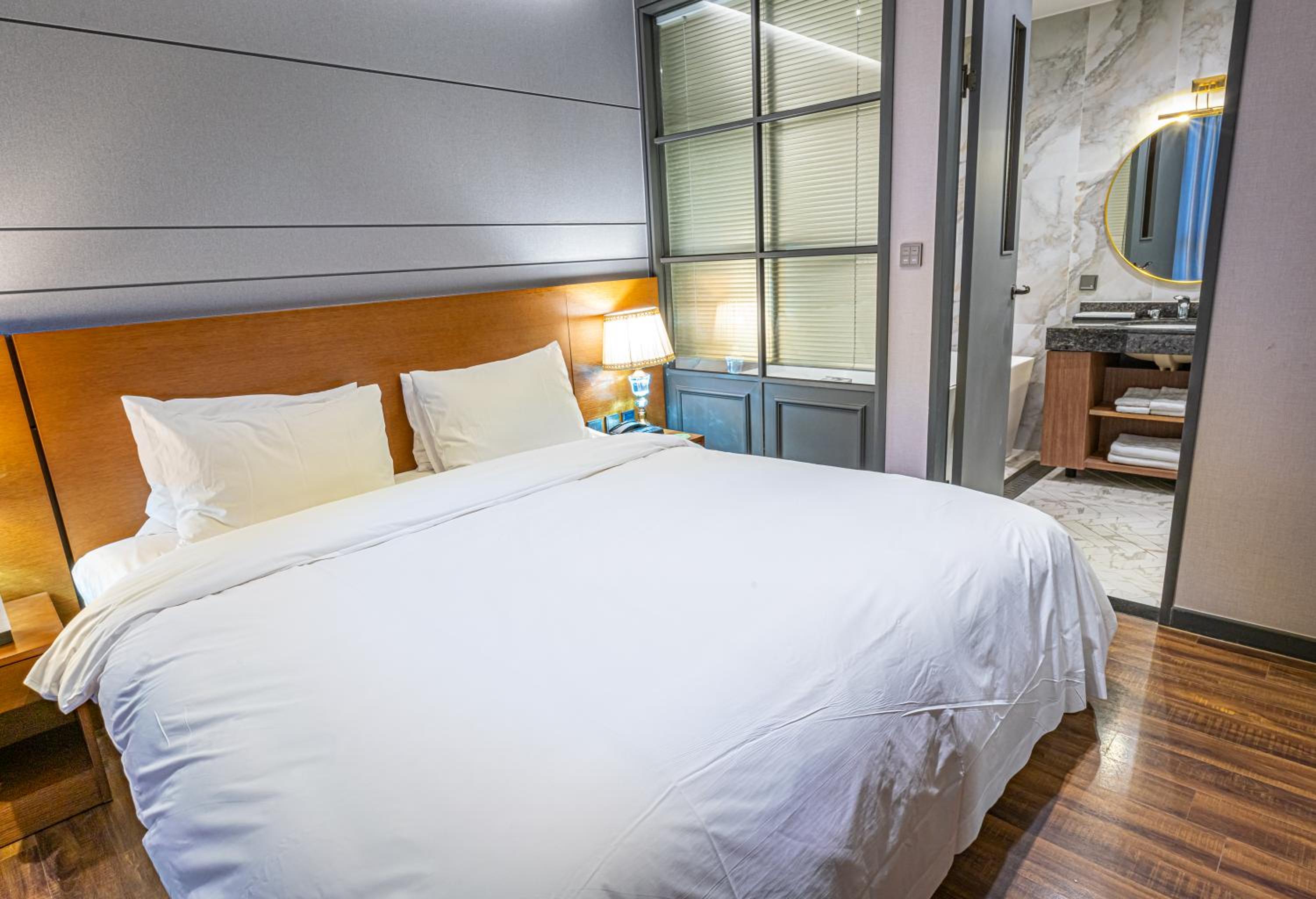 [Limited Offer] Family Suite A