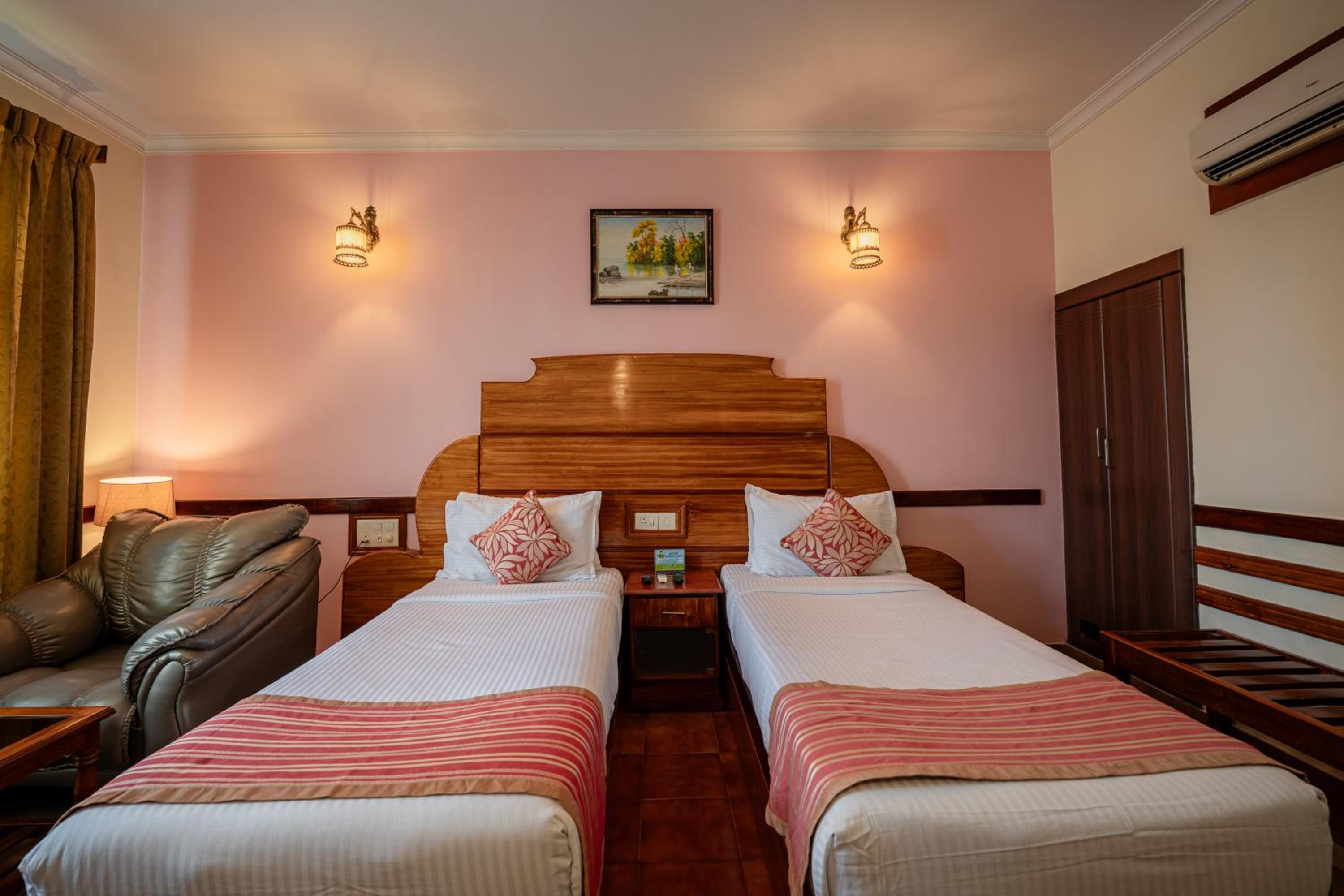 Deluxe Twin Room - Photo 4