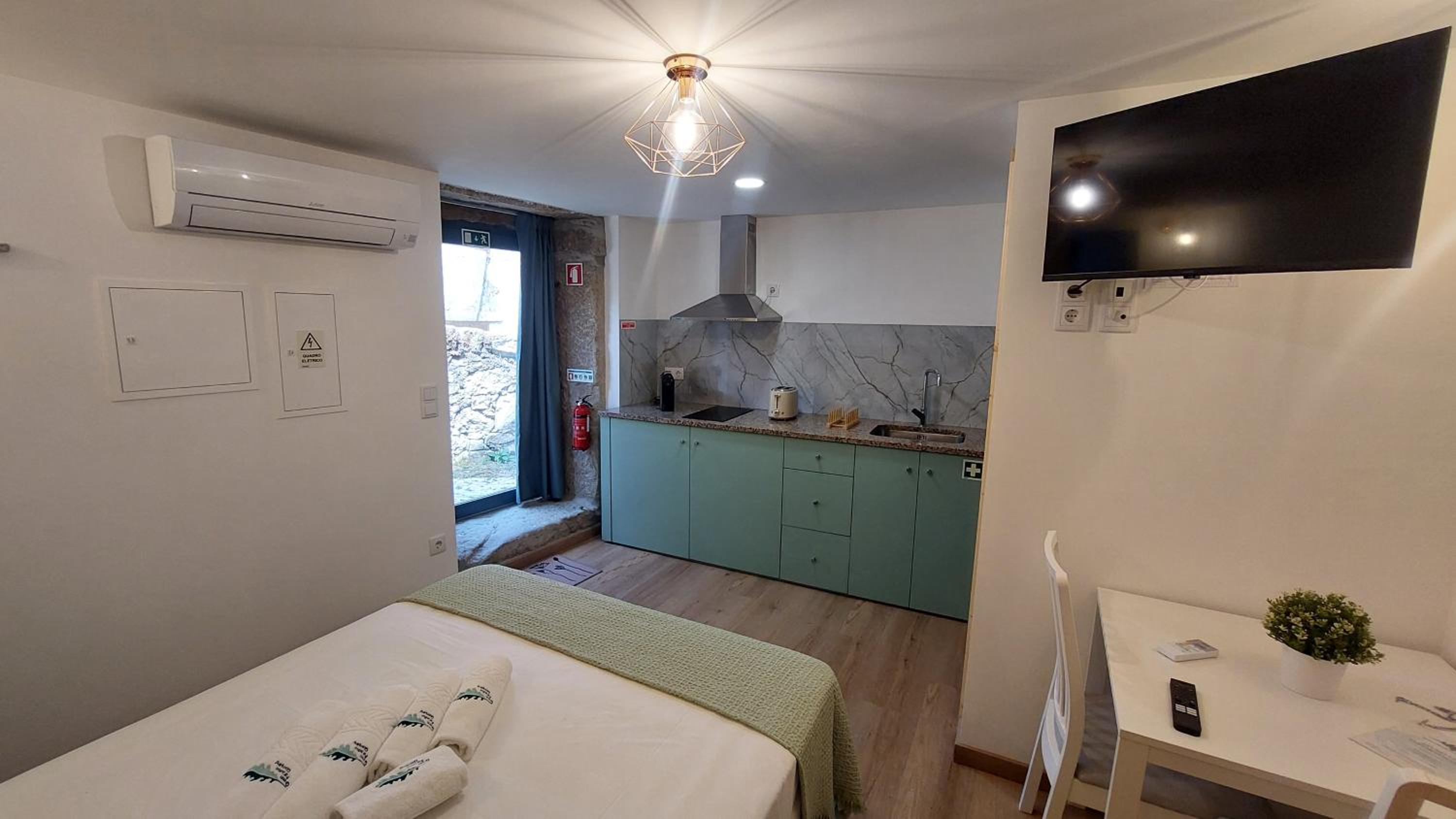 One-Bedroom House photo 2