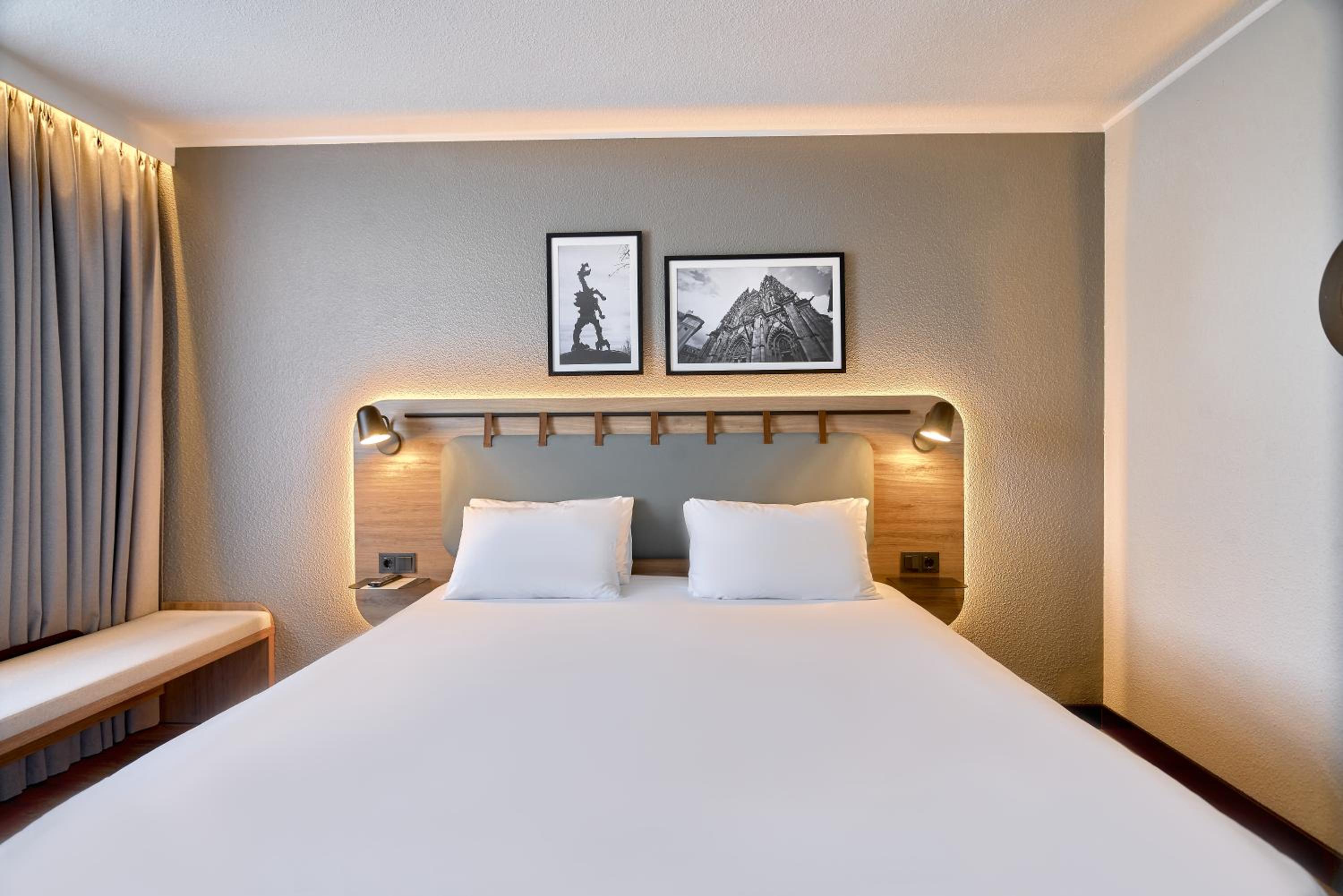 Superior Room - 1 King Bed - Photo 6