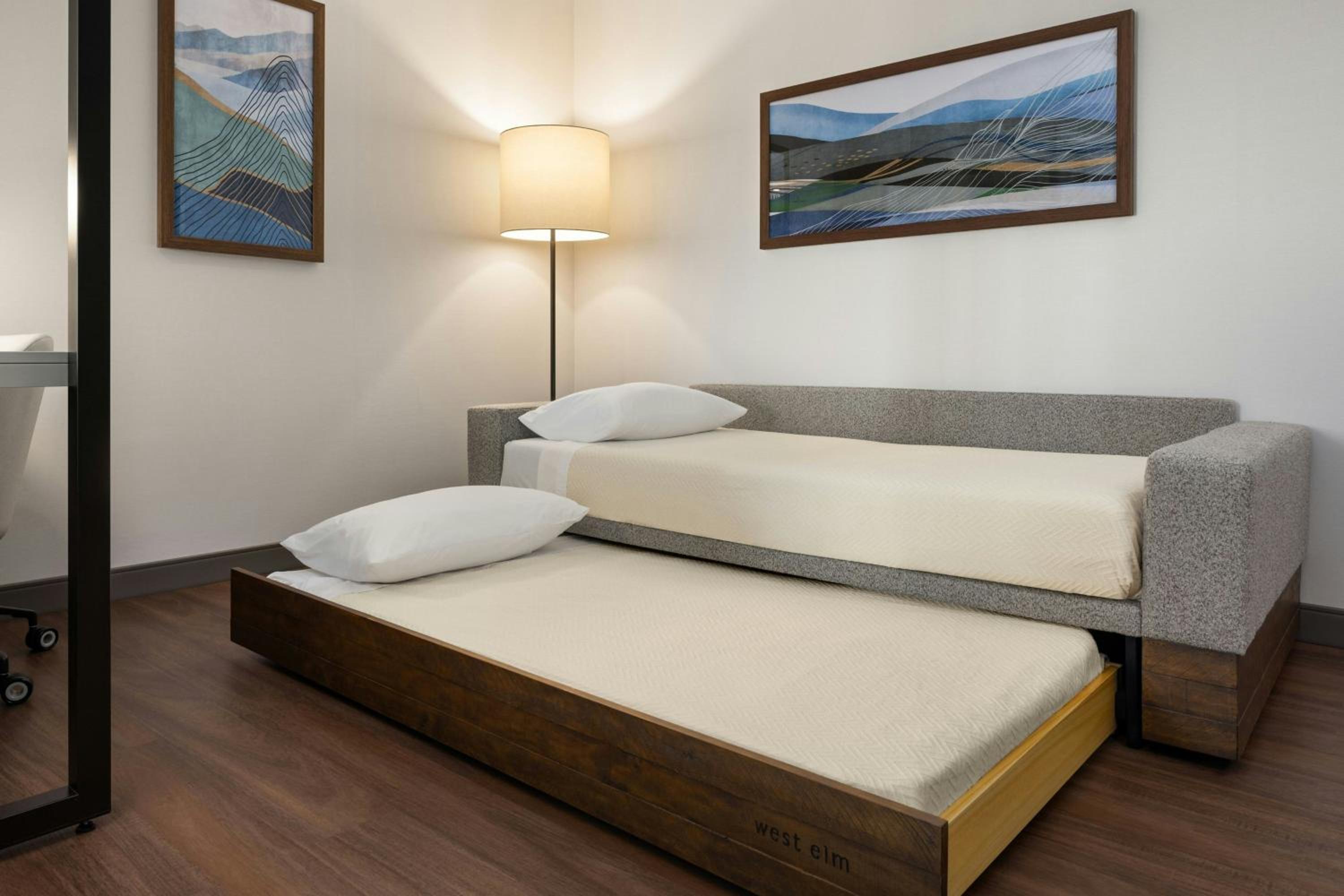King Suite with Sofa Bed and Adapted Tub - Mobility Accessible photo 3