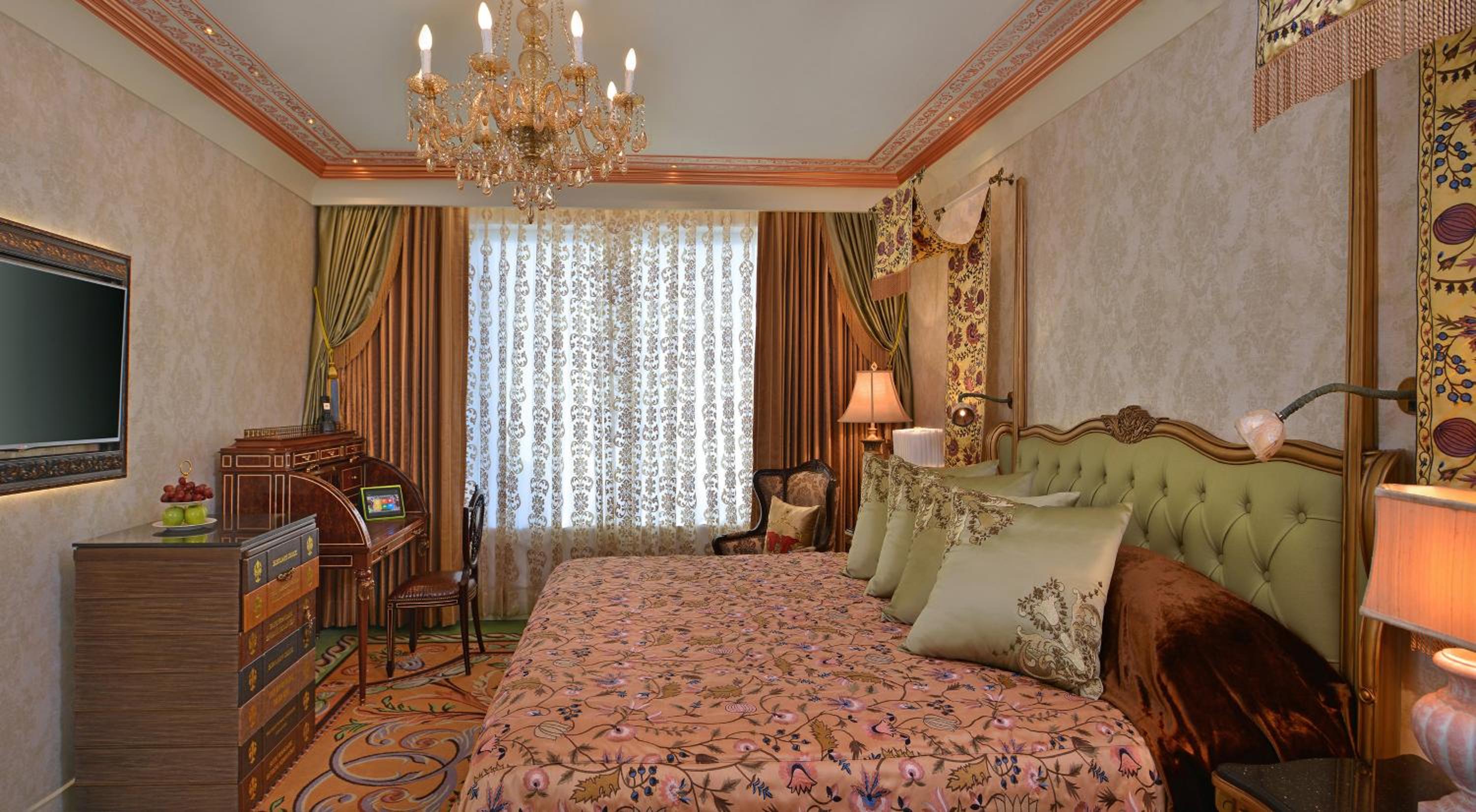 Prive Premium Room with HI-Tea with cookies, 4–6 PM at SXVIII, 1+1 on select drinks, 6:30–8:30 PM @Links, 15% off on Food & Soft beverages - Photo 2