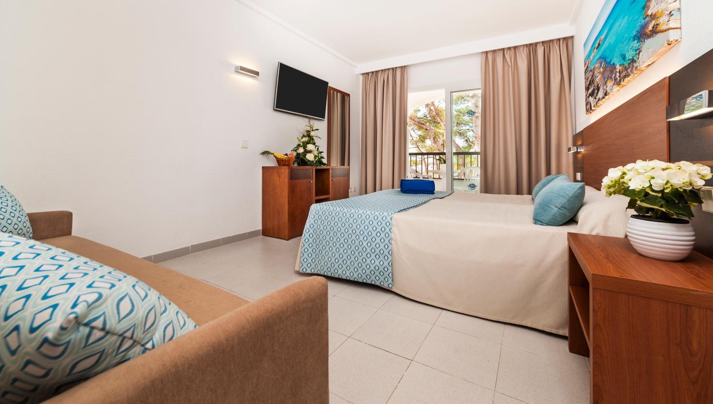Habitación Doble Estándar (2 adultos + 1 niño)